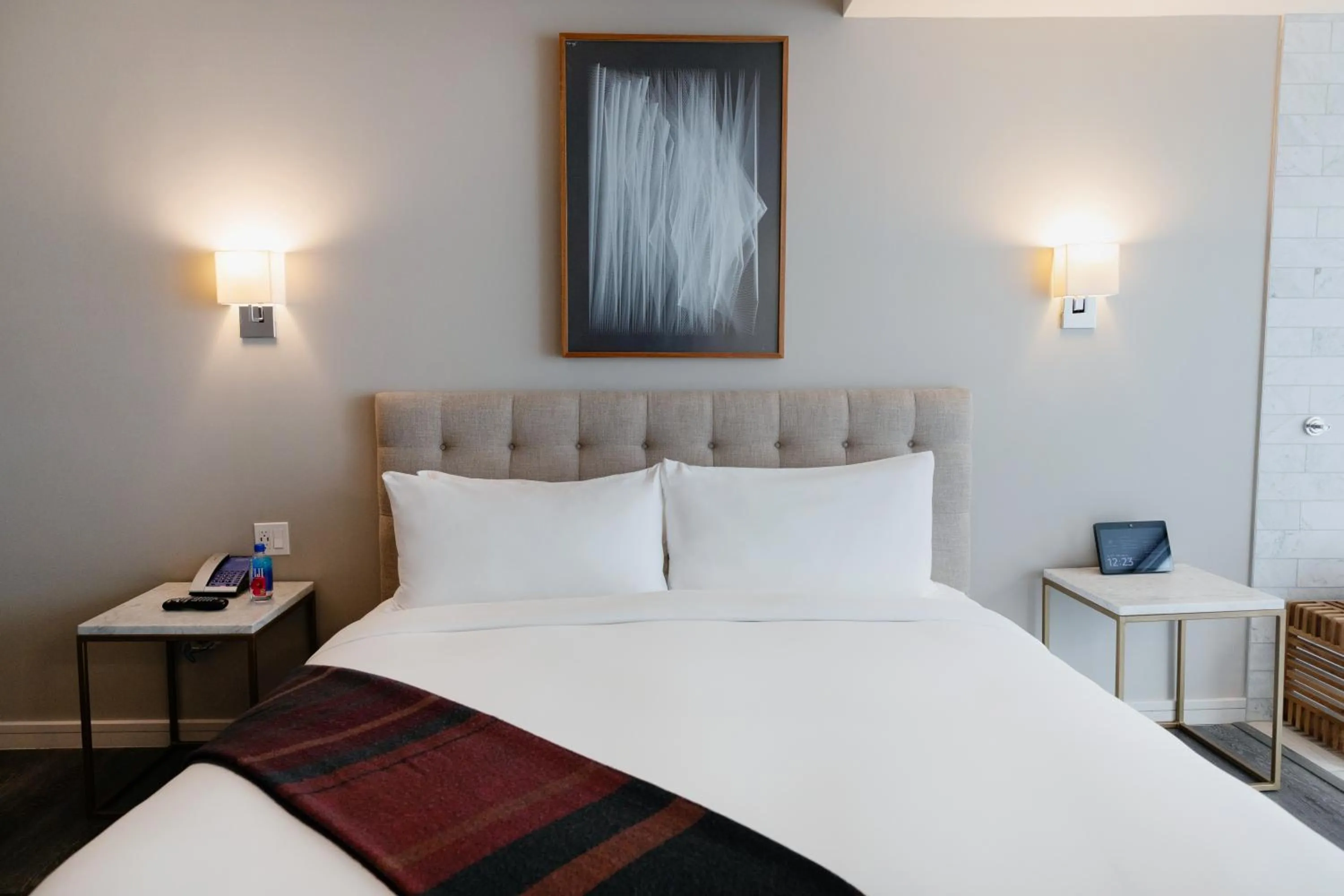 King Room - Disability Access in Stanton House El Paso