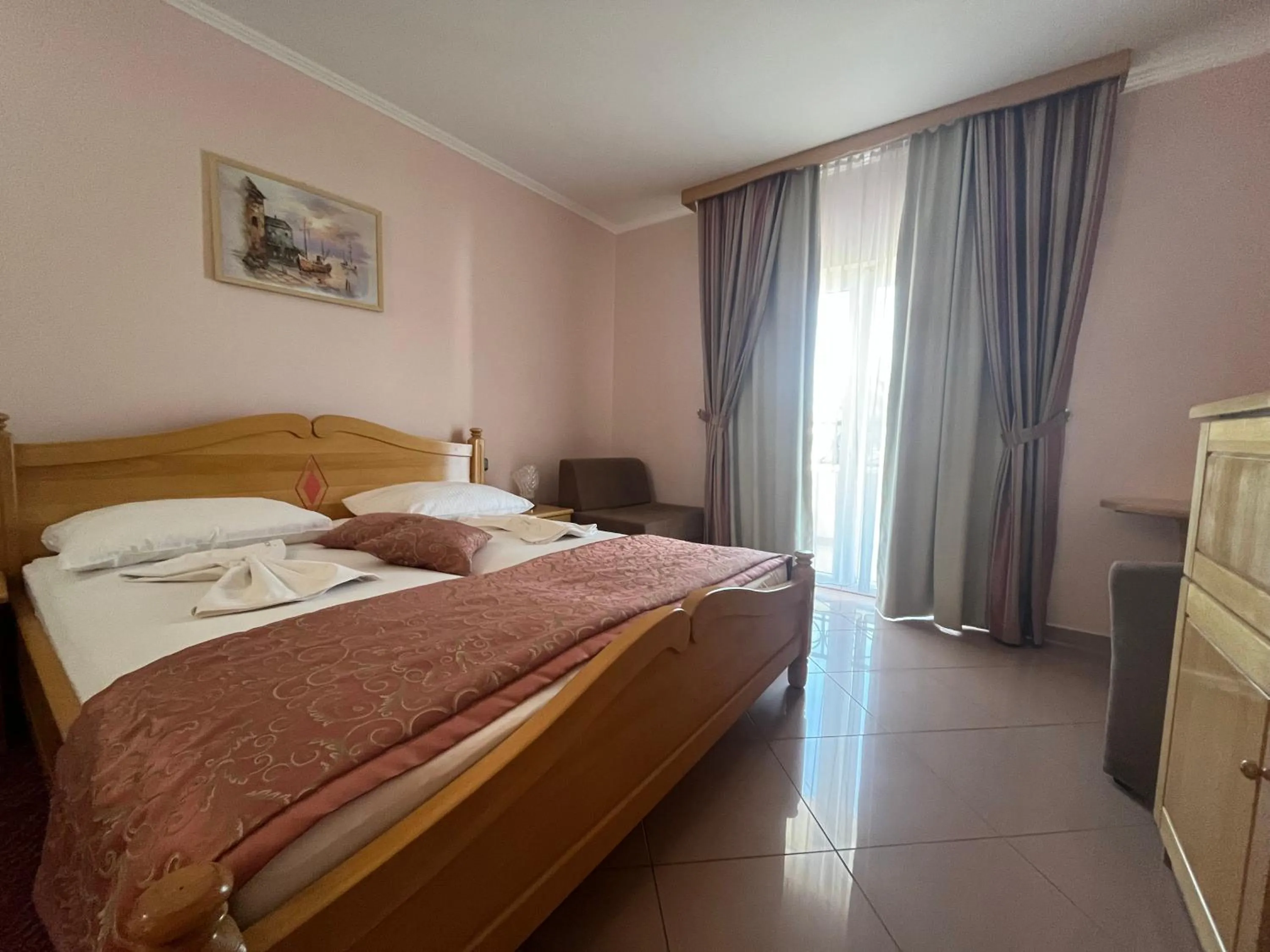 Standard Single Room in Hotel Miramare