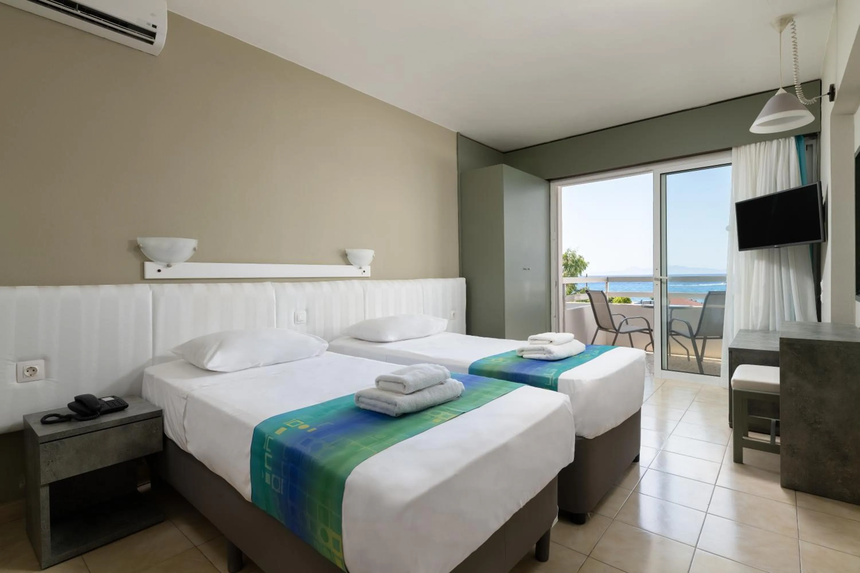 Superior Double or Twin Room with Sea View in Lito Hotel