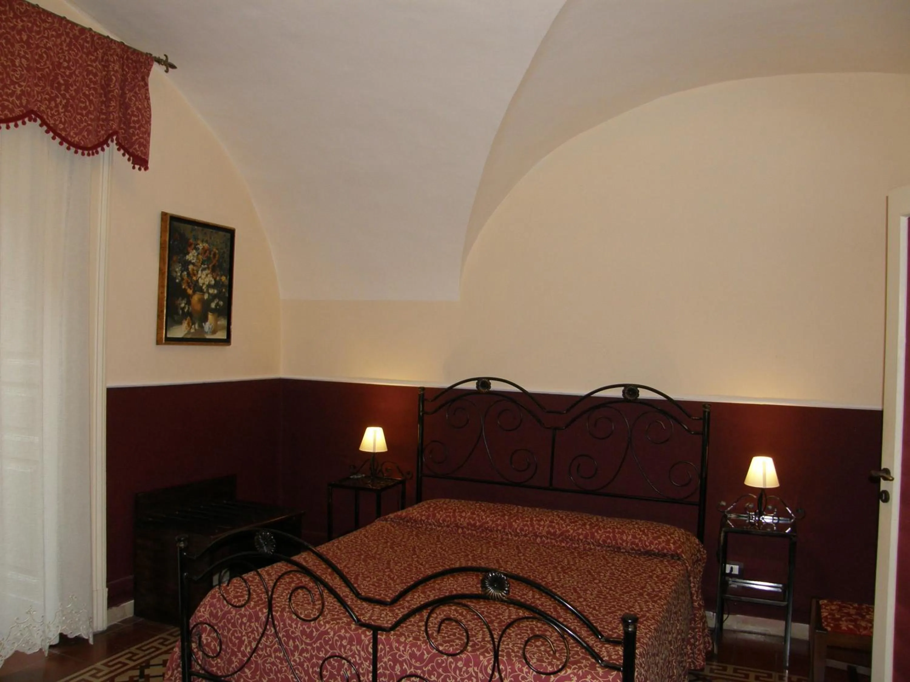 Double Room with Private External Bathroom - single occupancy in Il Gattopardo House