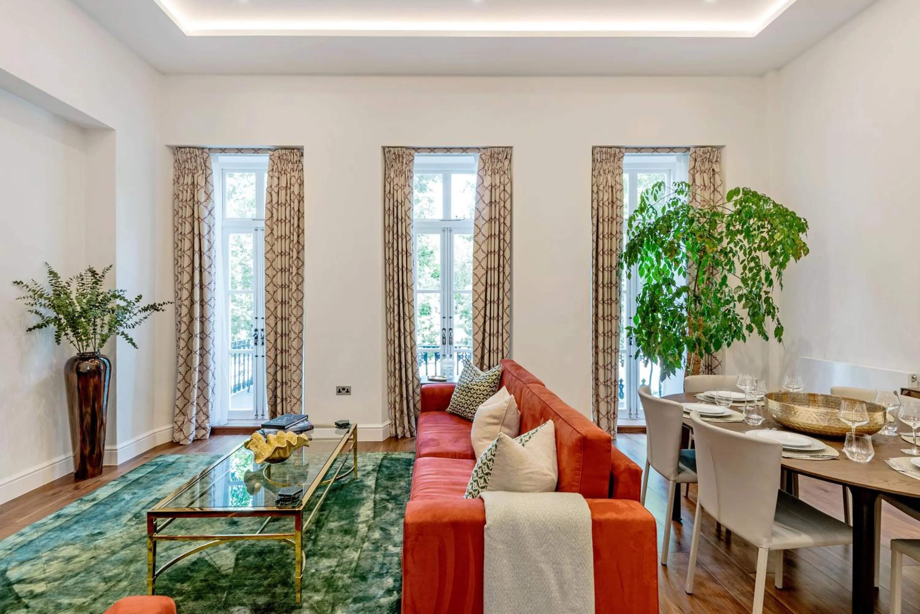 The Hyde Park Terrace Apartment in Buckingham & Lloyds