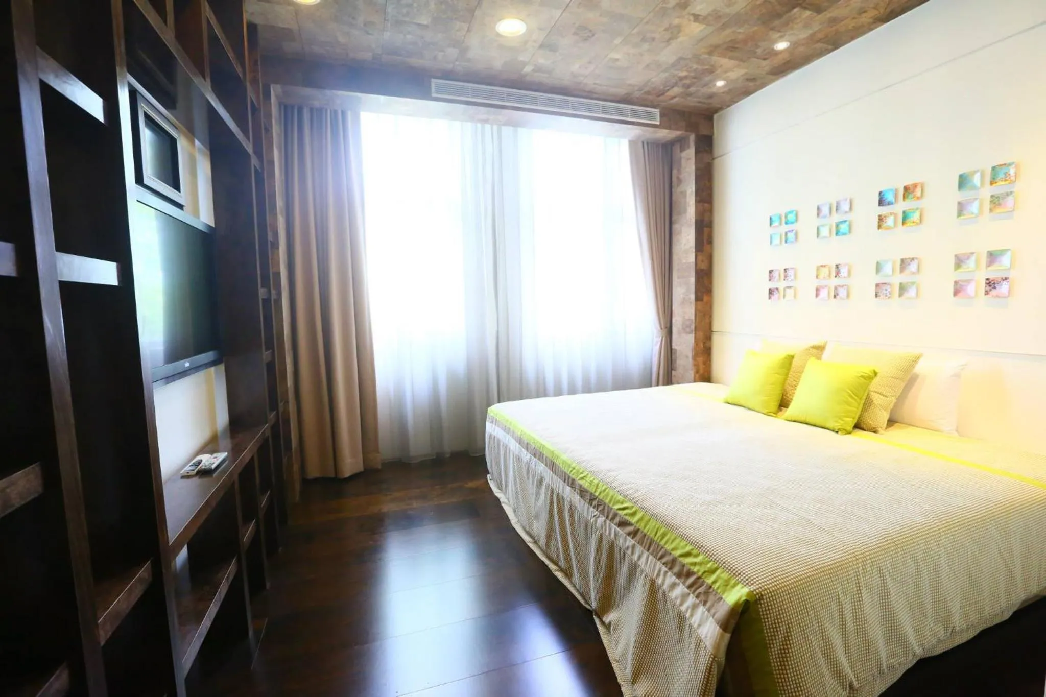 King Room in Zhi Da Craft Service Guest House