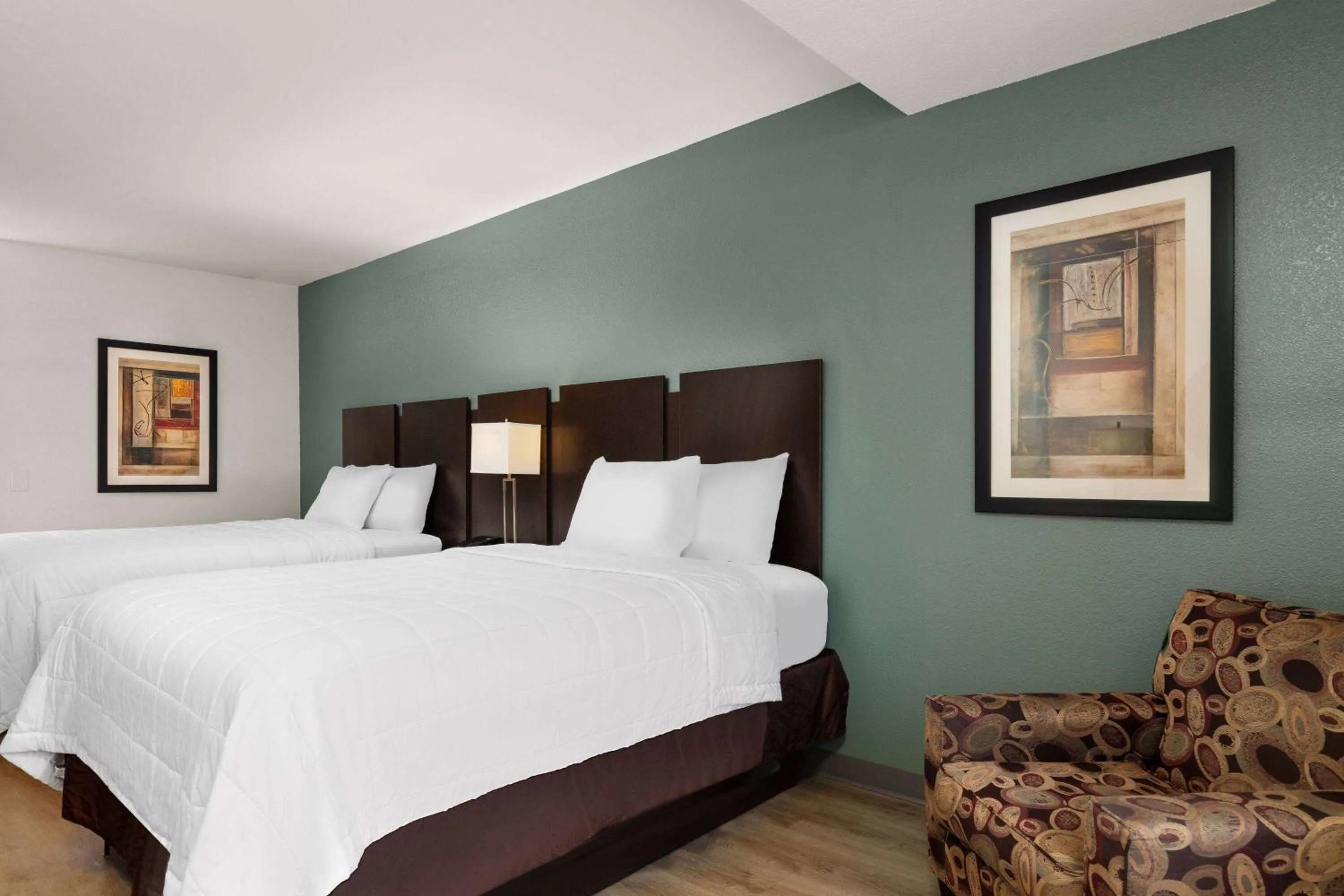 Queen Room with Two Queen Beds - Non-Smoking in Travelodge by Wyndham Globe AZ