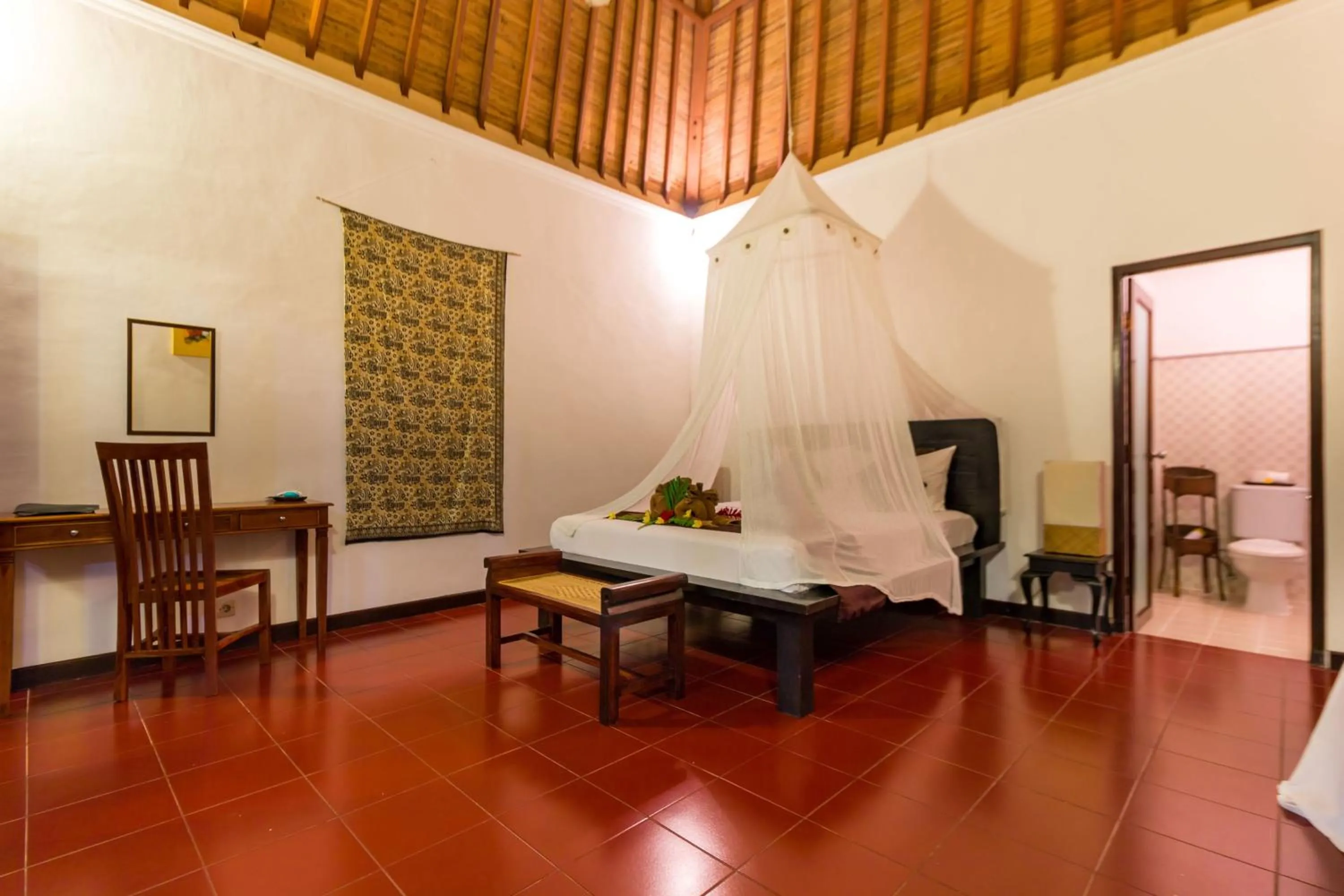 Deluxe Room with Pool View in Tropical Bali Hotel