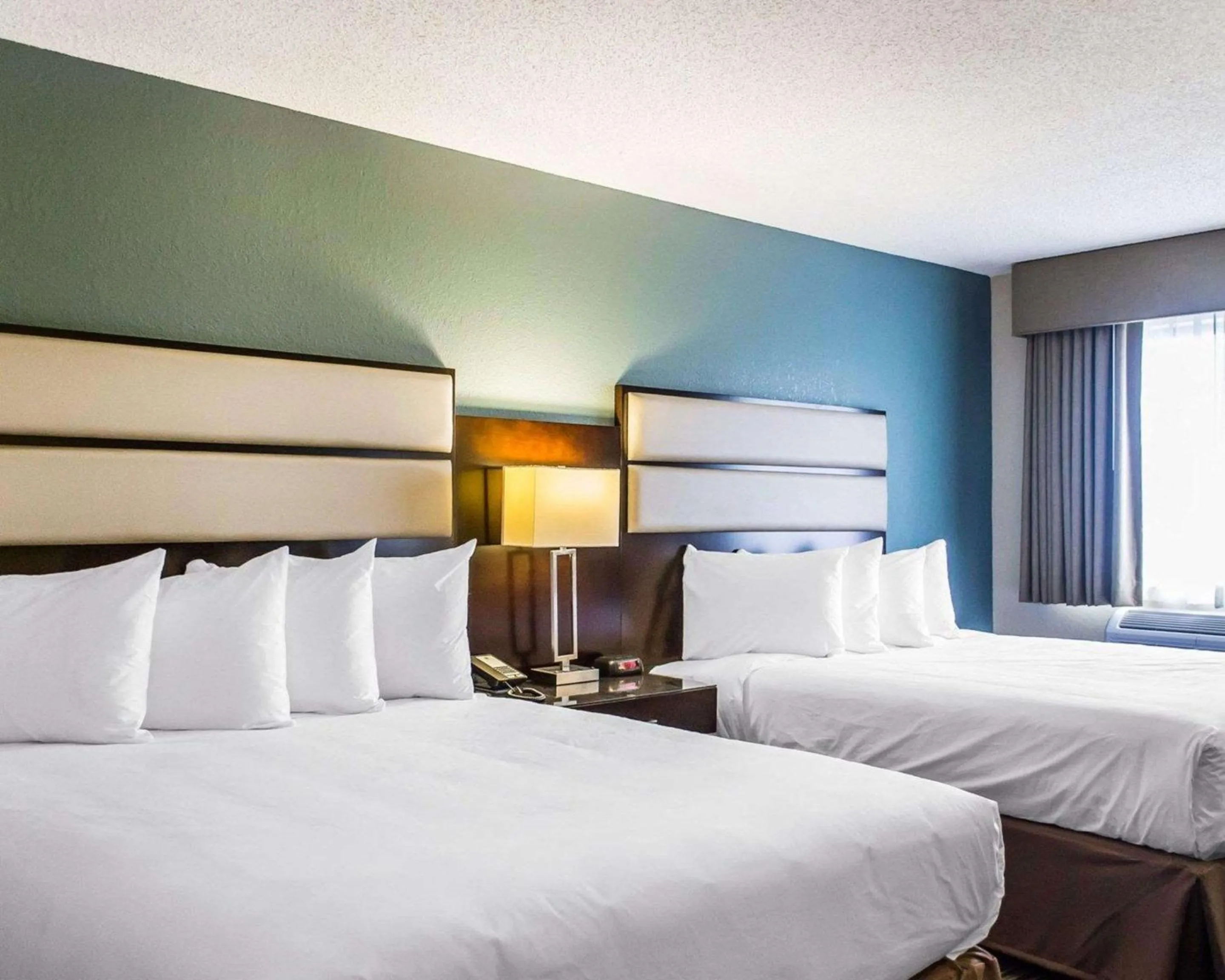 Queen Room with Two Queen Beds - Non-Smoking in Quality Inn Streetsboro - Kent