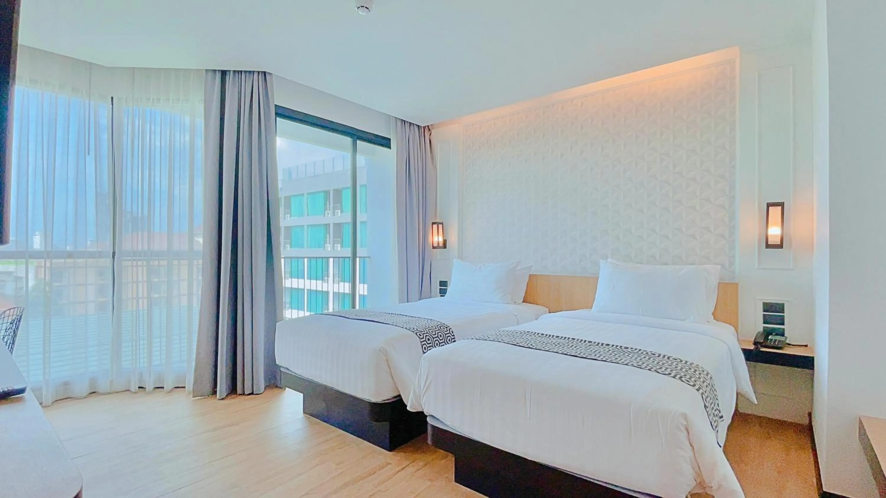 Deluxe Twin Room in Chezzotel Pattaya