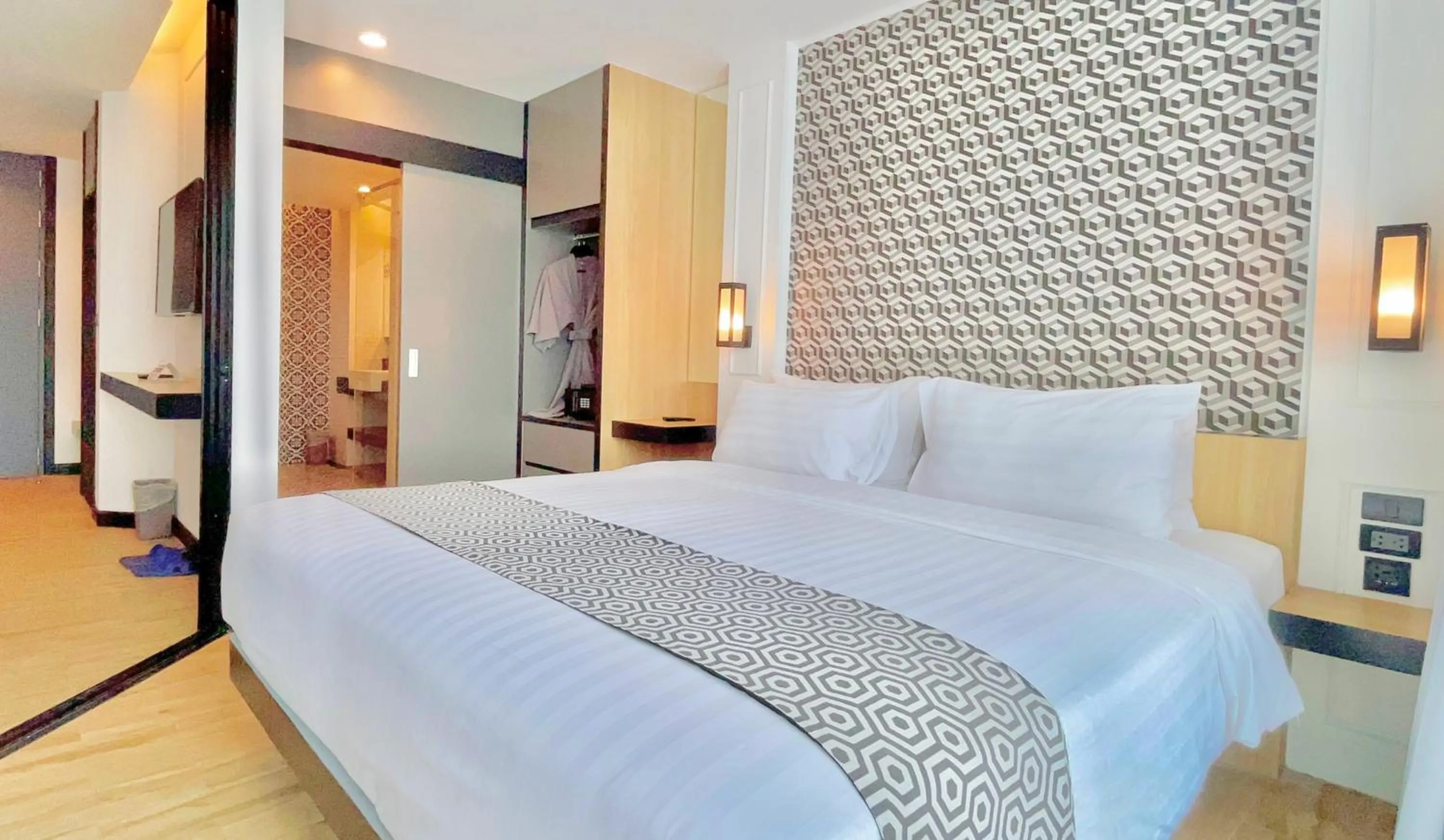 One-Bedroom Suite in Chezzotel Pattaya