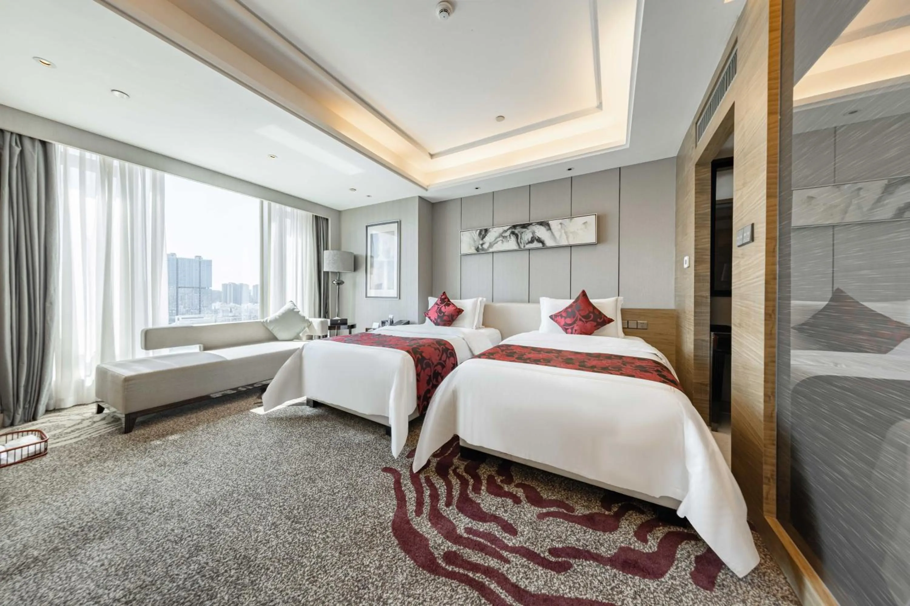 Superior Suite in Shenzhen LANGYUE International Hotel