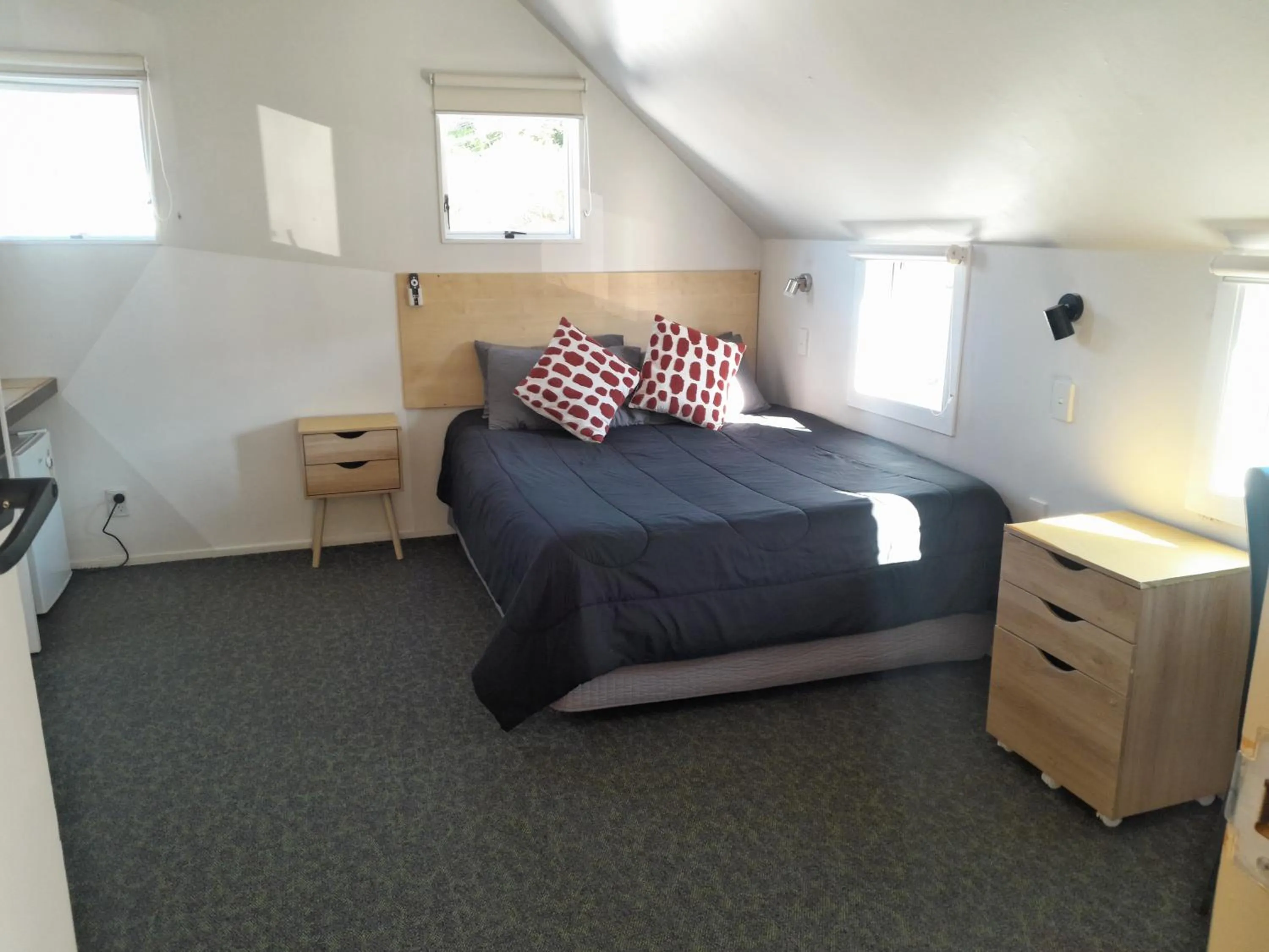 Queen Studio in Wellington 747 Motel