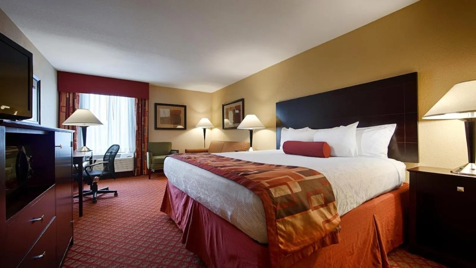 King Room - Disability Access in Best Western Plus Parkway Hotel