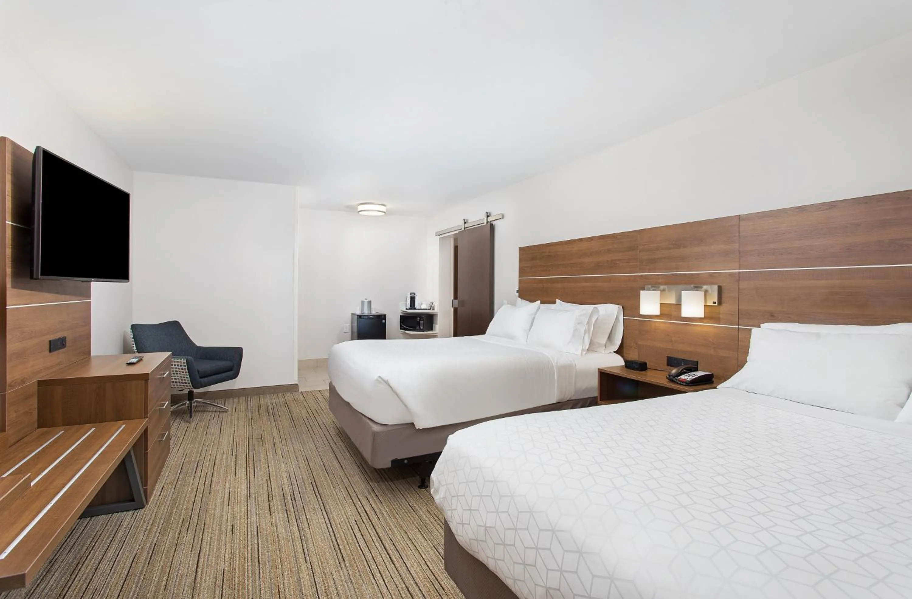 Standard Room with Two Queen Beds in Holiday Inn Express Williamsburg by IHG