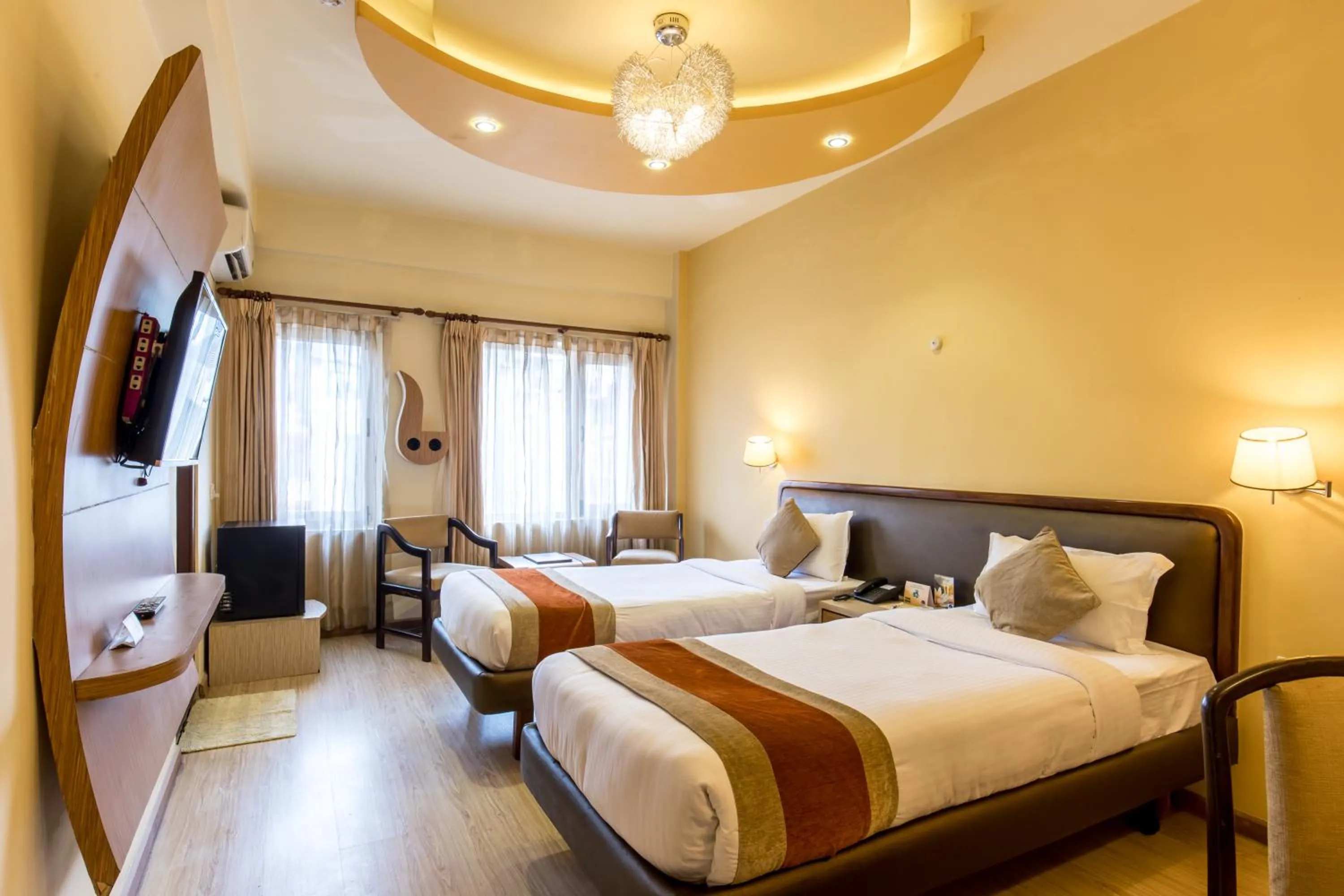 Deluxe Twin Room with 24 hours Check-In, 20% off on First Spa Treatment & One-Way Complimentary Airport Transfer - single occupancy in Hotel Moonlight