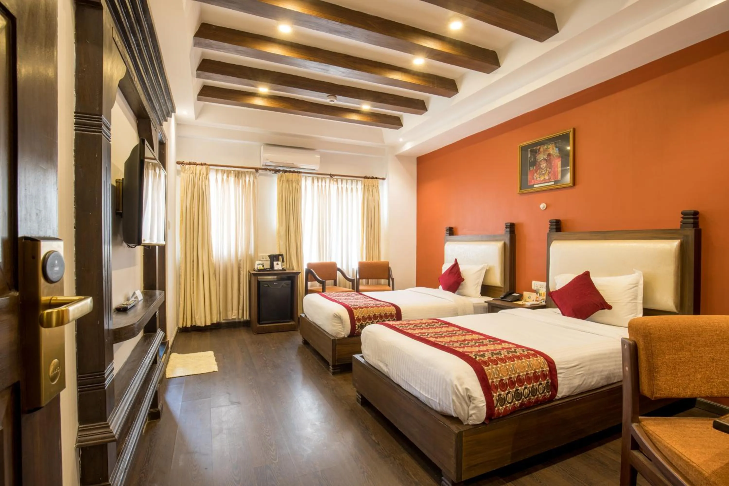 Boutique Twin Room with 24 hours Check-In, 20% off on First Spa Treatment & One-Way Complimentary Airport Transfer - single occupancy in Hotel Moonlight