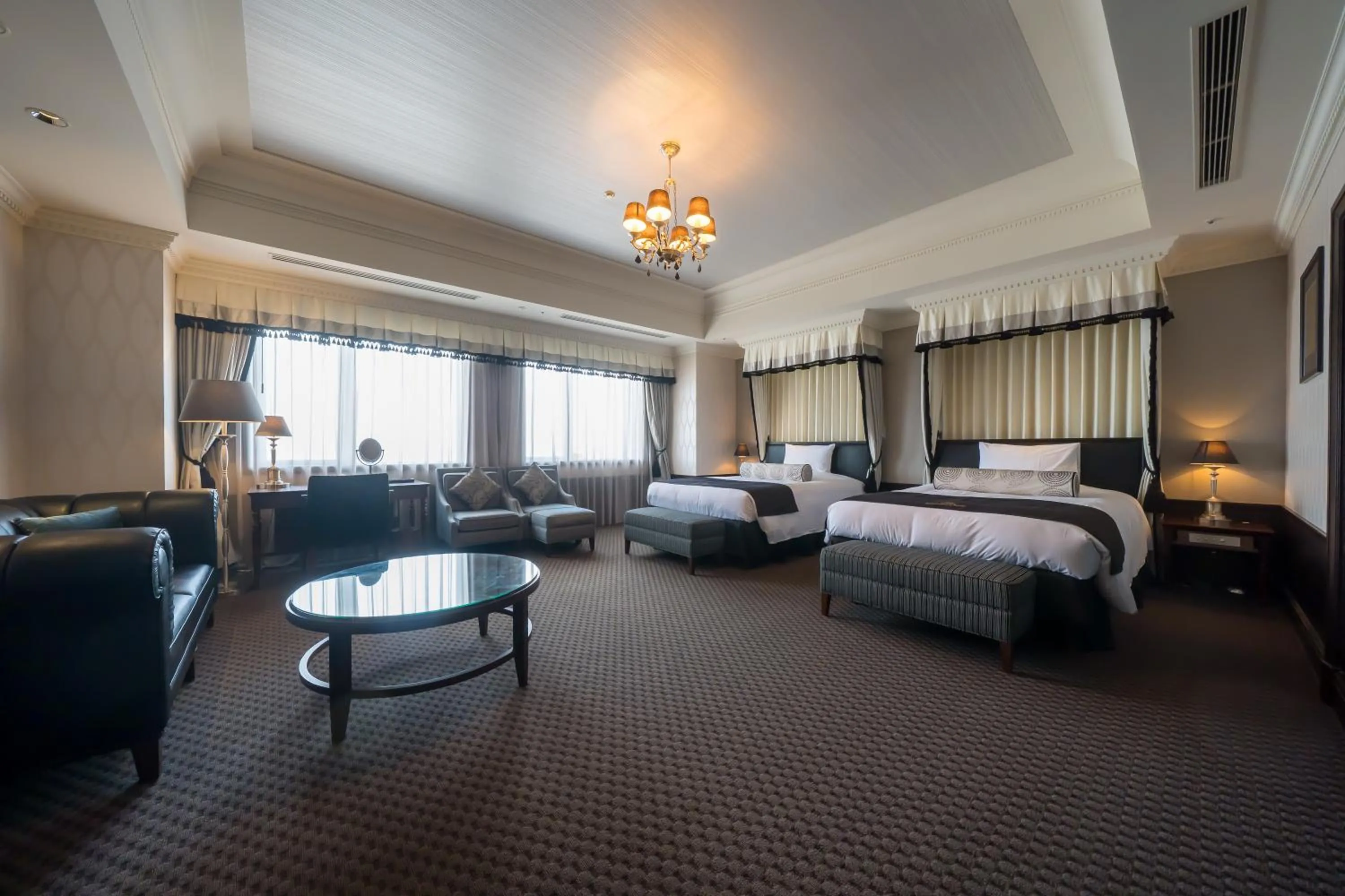 Junior Suite - Non-Smoking in Hotel Monterey Grasmere Osaka