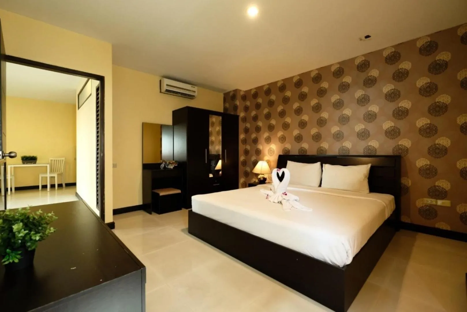 Family Suite in Jomtien Plaza Residence