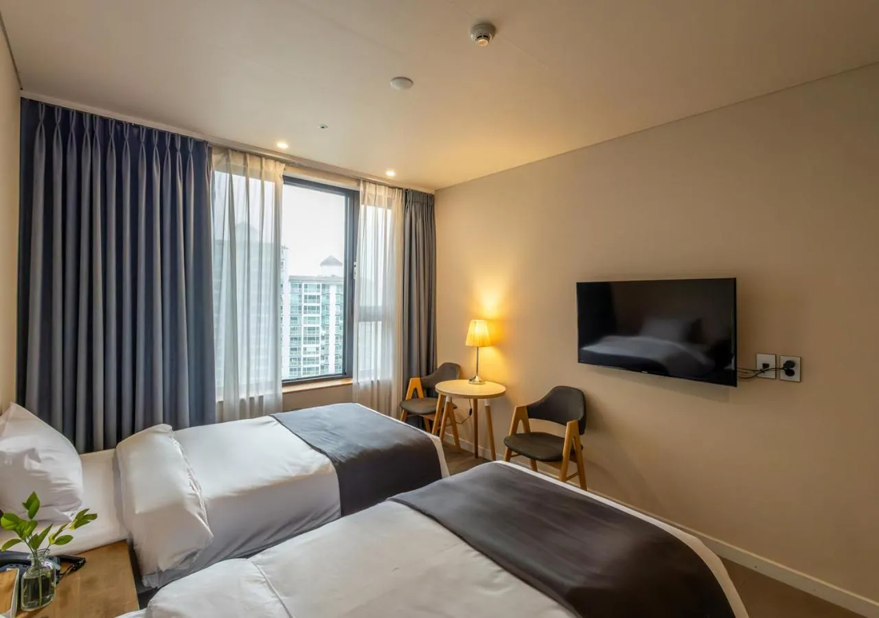 Superior Twin Room in JK Blossom Hotel