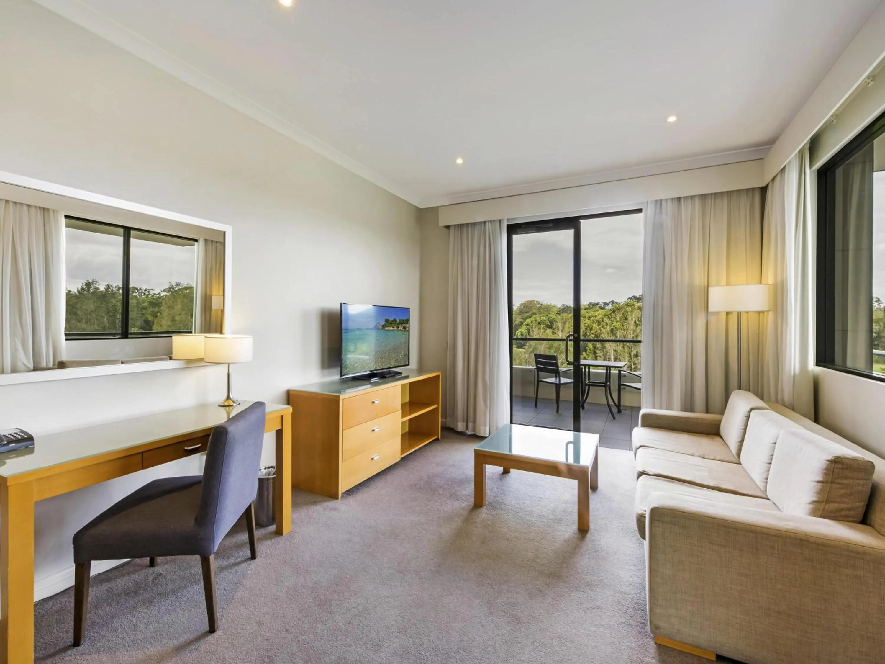 Privilege Queen Room with Balcony  in Mercure Kooindah Waters Central Coast