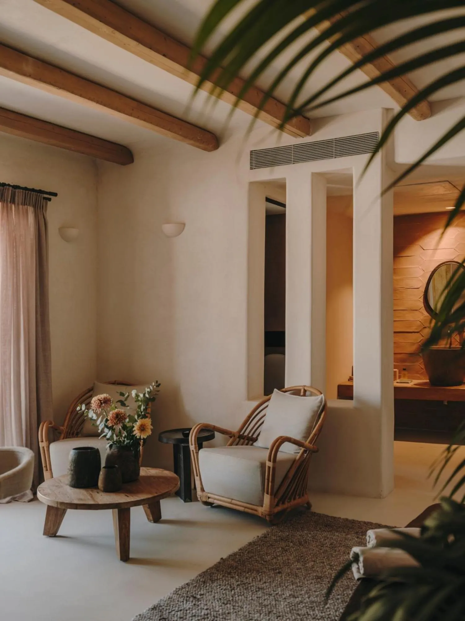 Apomero Two Bedroom Suite Sea View with Private Pool in The Wild by Interni