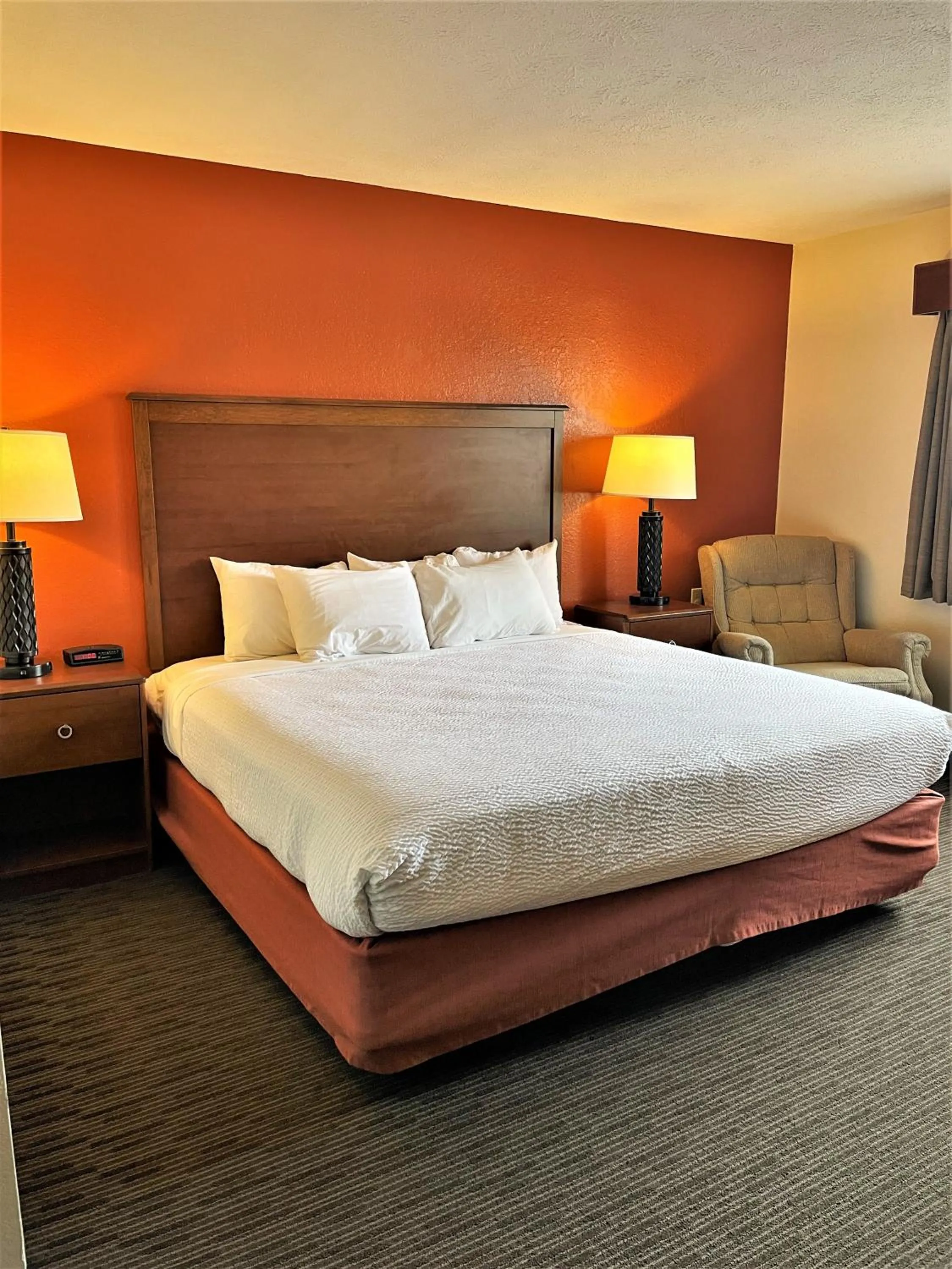 King Room - Mobility Access/Non-Smoking in AmericInn by Wyndham Petoskey