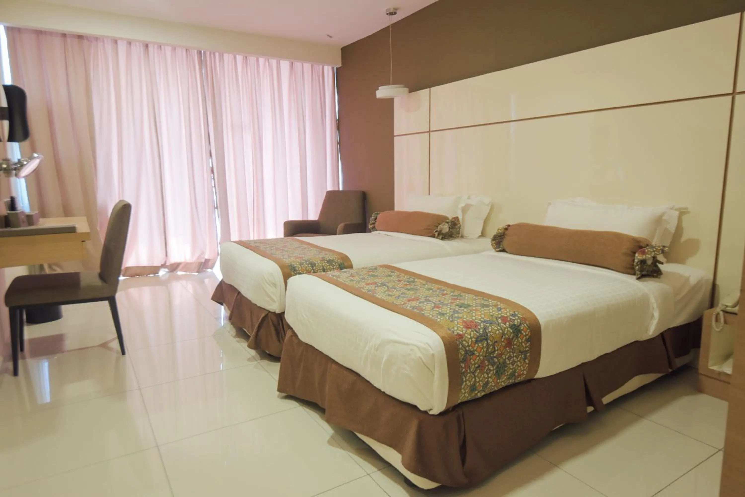 Superior Twin Room in Hotel Sfera
