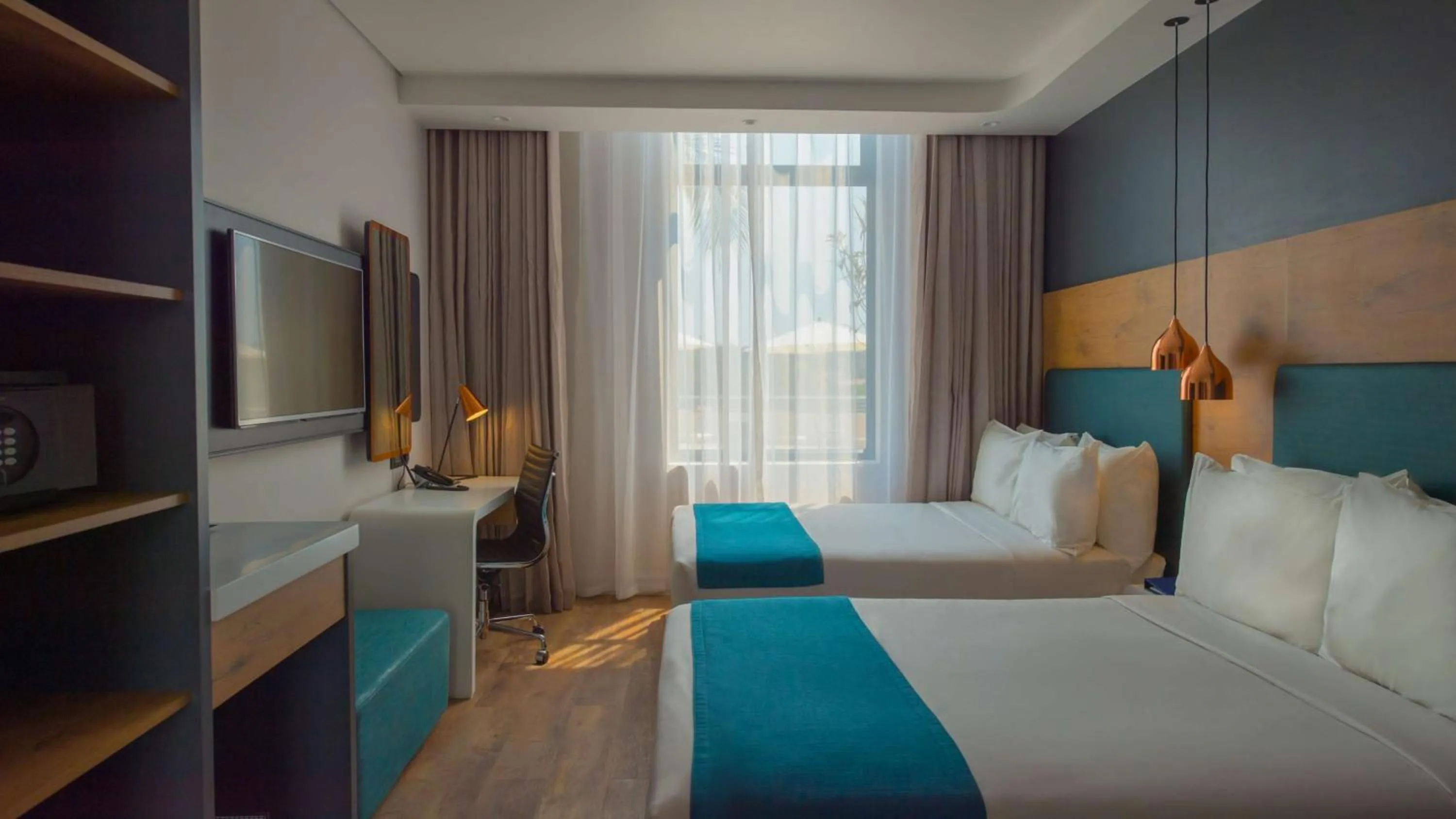 Standard Room 2 Double Beds Non Smoking Pool Facing - single occupancy in Garden Court Kitwe