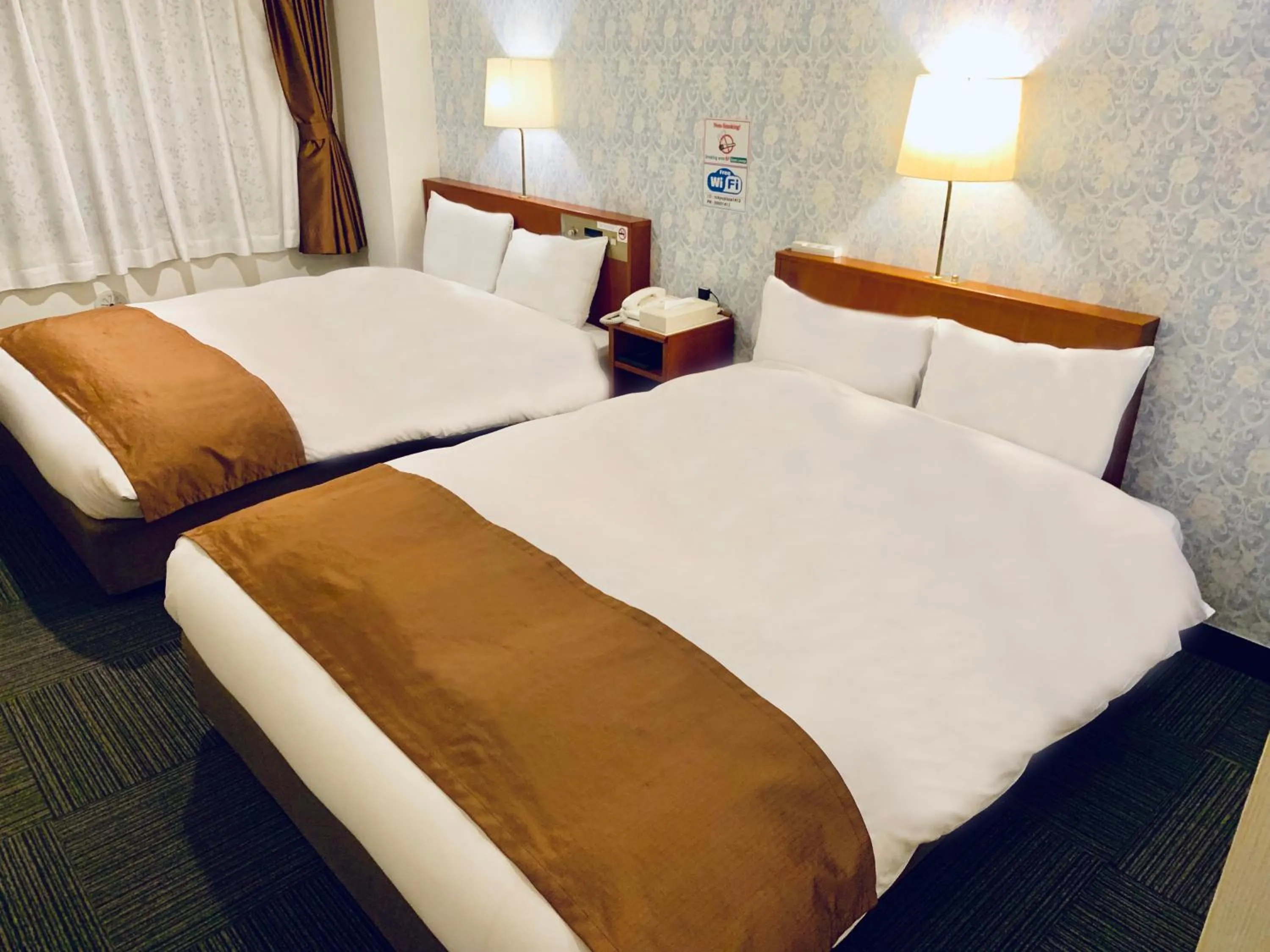 Twin Room Type C - single occupancy in Tokyo Plaza Hotel