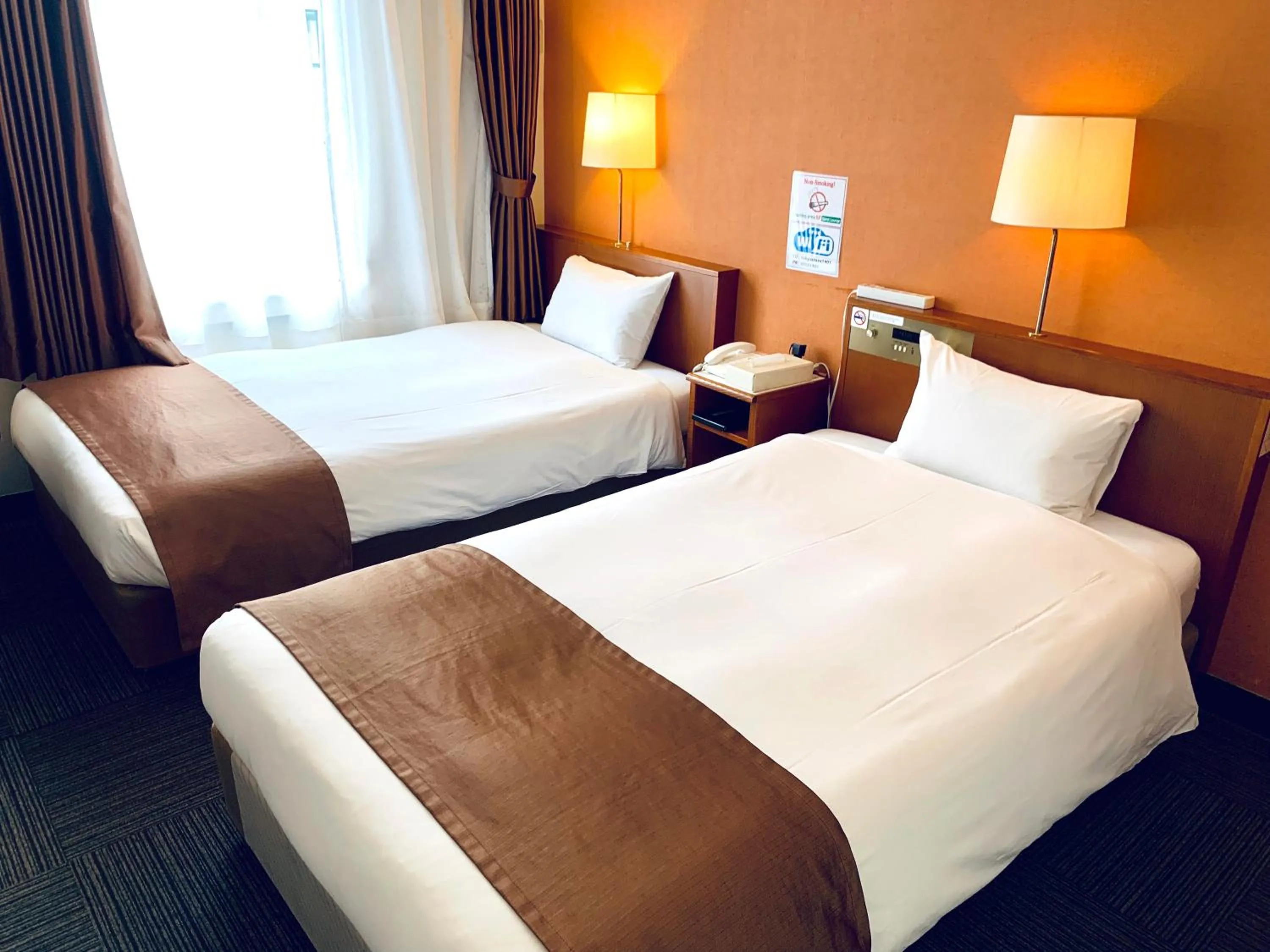 Twin Room Type A in Tokyo Plaza Hotel