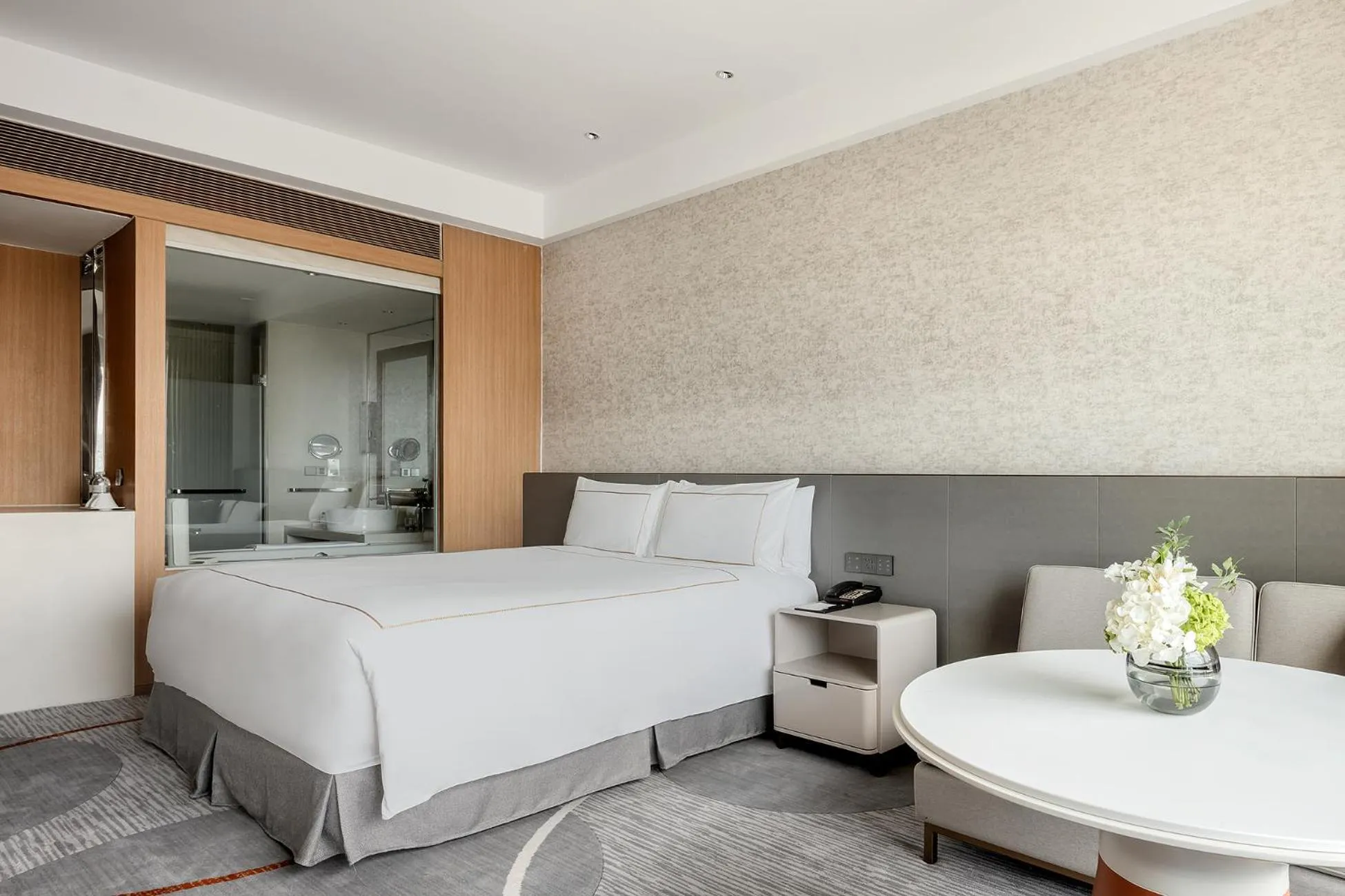 Classic King Room in InterContinental Suzhou Hotel by IHG