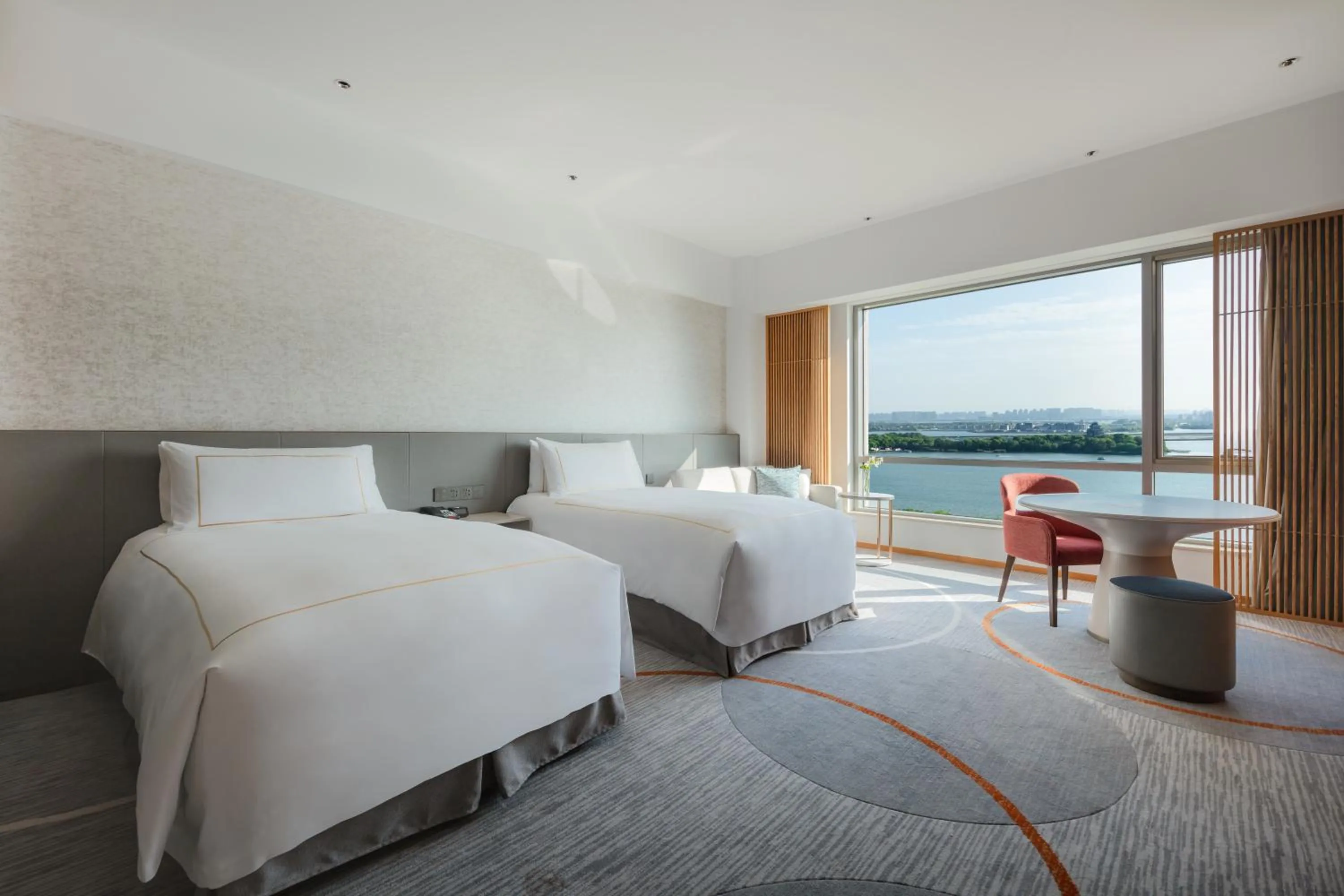 Premium Twin Room With Lake View in InterContinental Suzhou Hotel by IHG