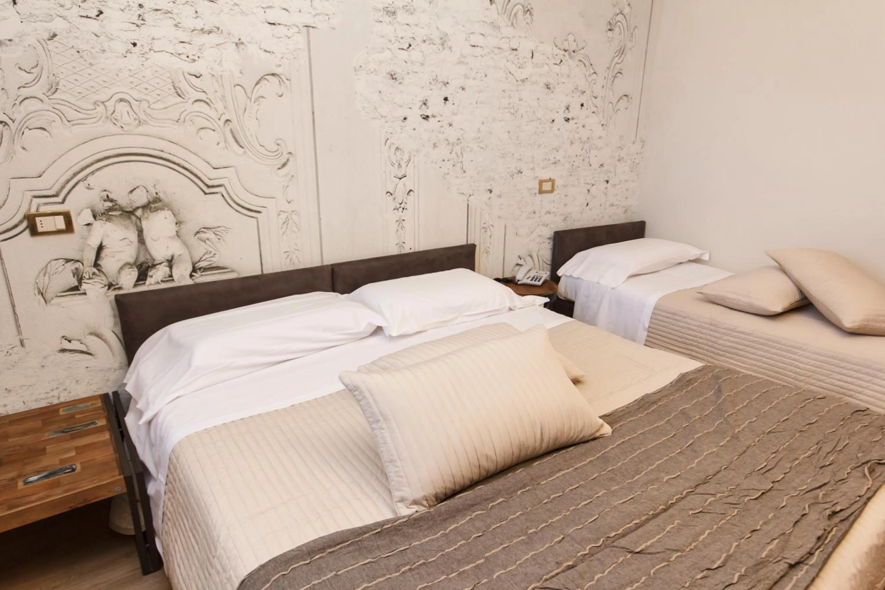 Superior Triple Room in AgriHotel Villa Ambra