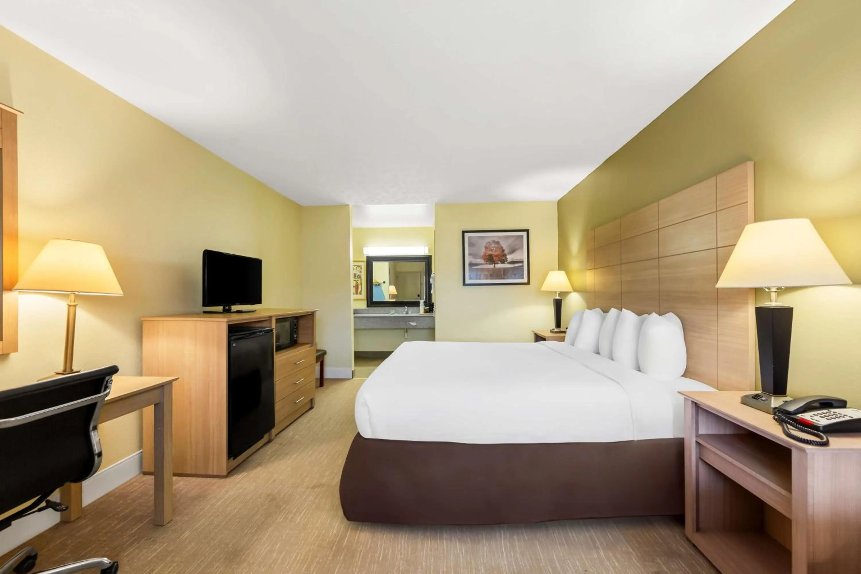 King Room - Smoking  in Best Western Dayton