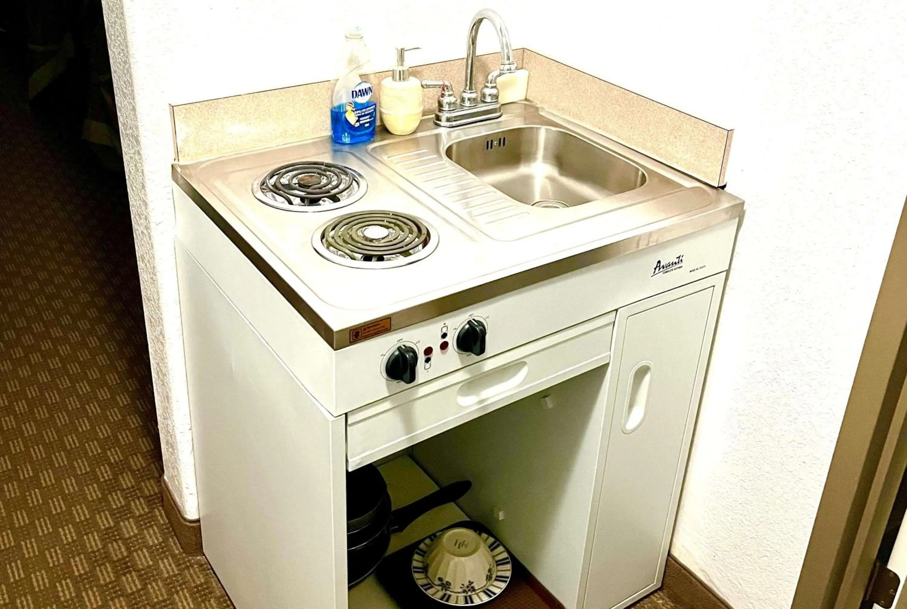 Queen Room with Two Queen Beds and Kitchenette - Non-Smoking in Super 8 by Wyndham Hinton