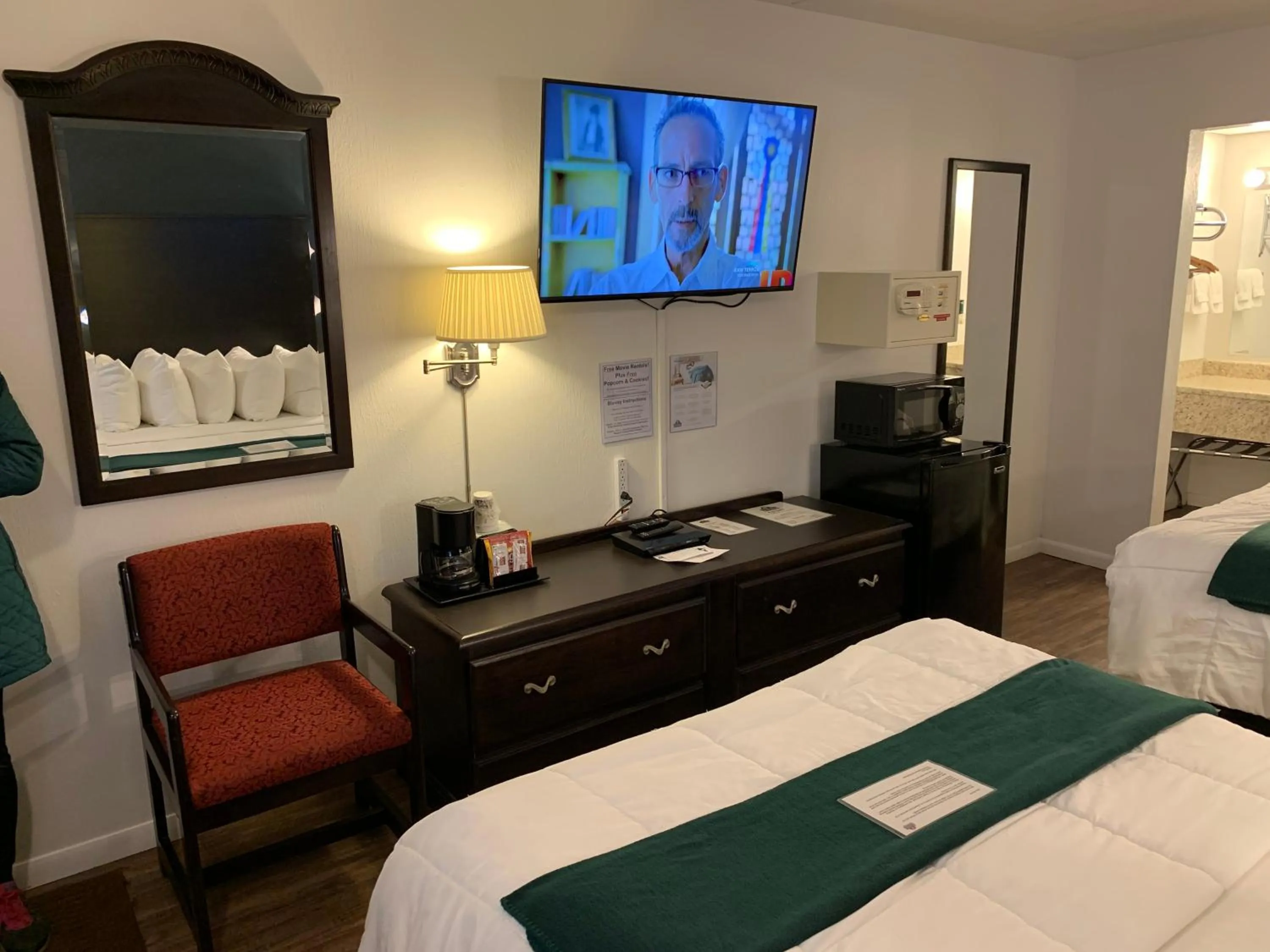 Deluxe Queen Room with Two Queen Beds- First Floor in Baymont by Wyndham Petoskey