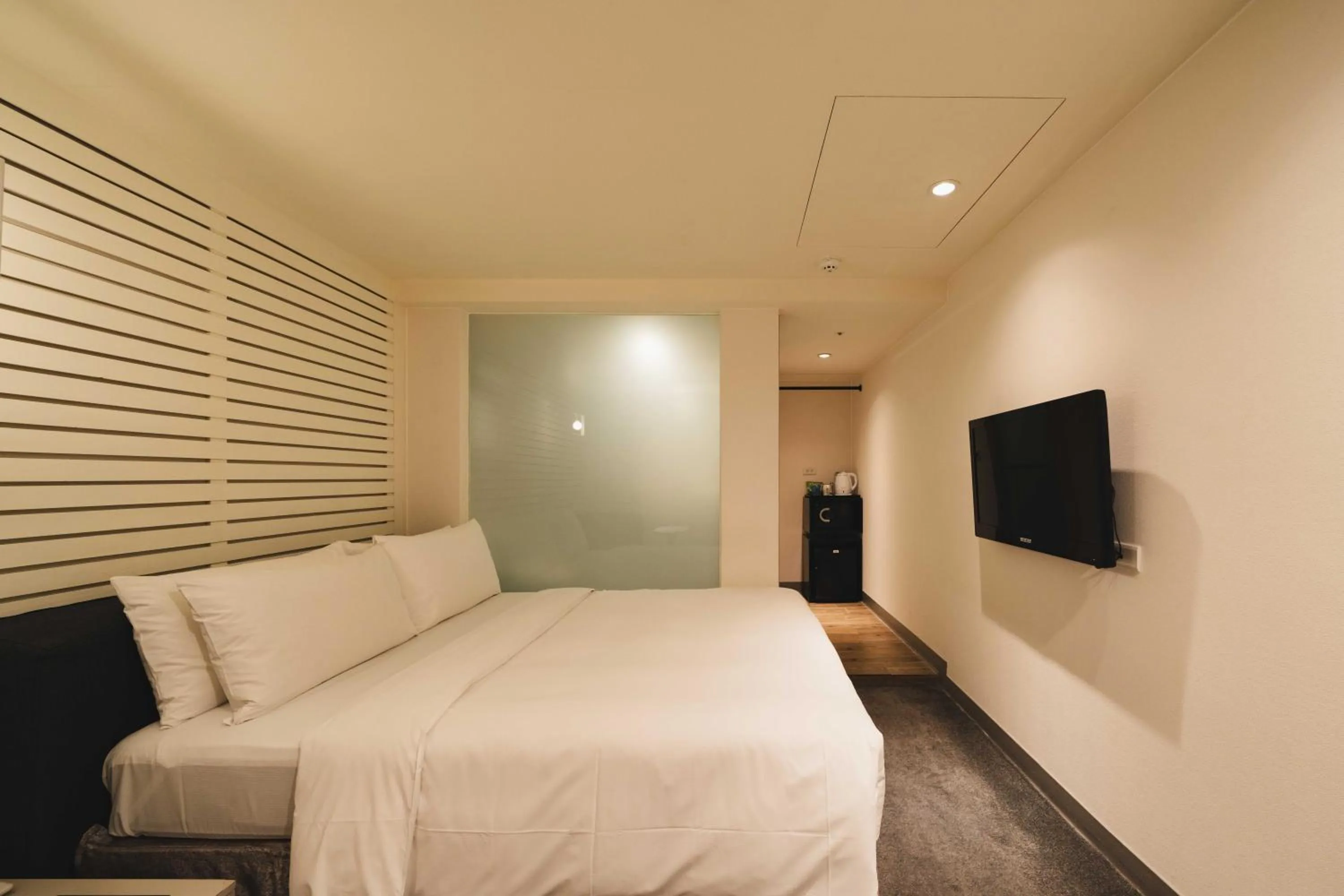 Superior Double Room in SWIIO Hotel Ximending