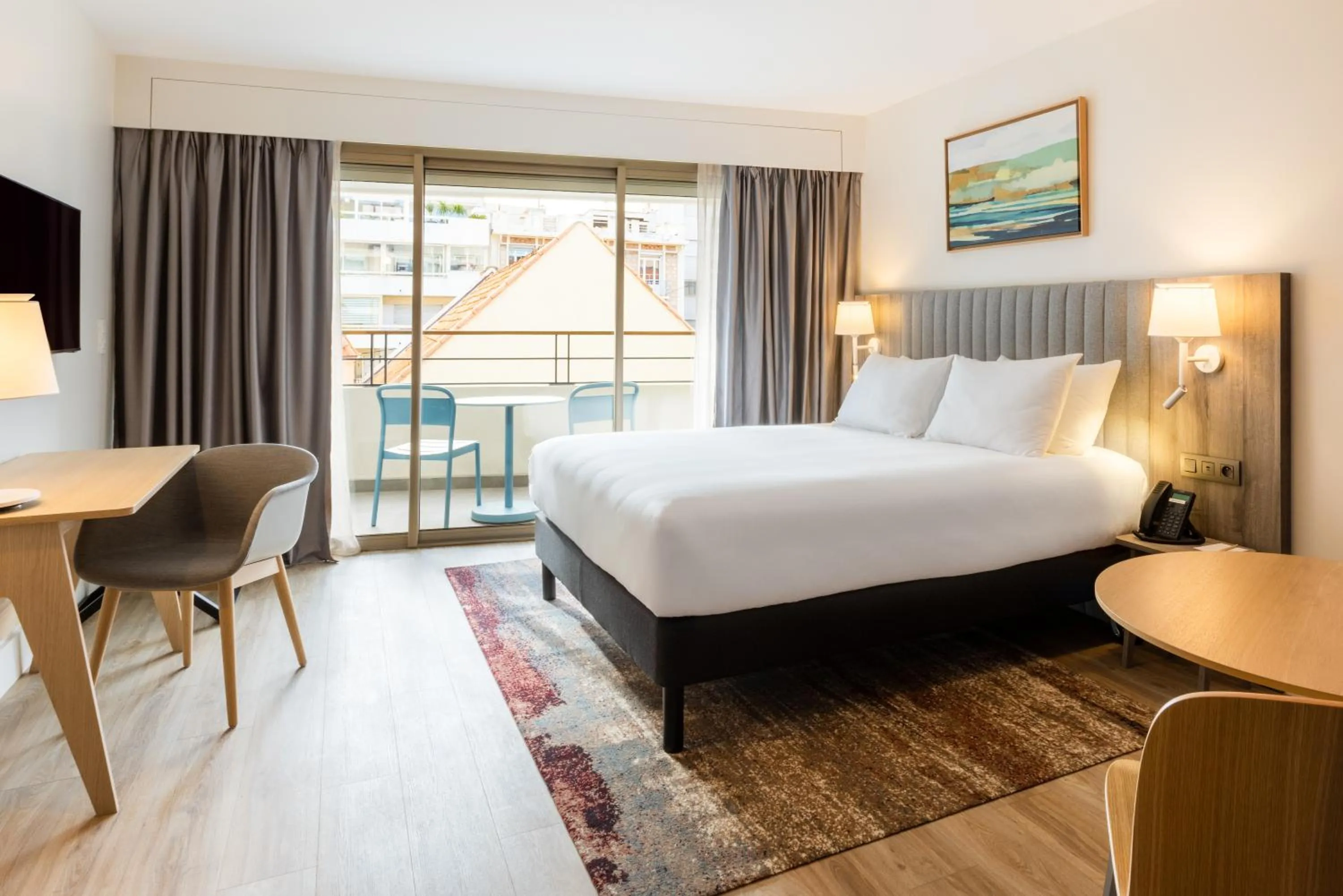 Studio Queen Suite with Balcony in Staybridge Suites - Cannes Centre by IHG