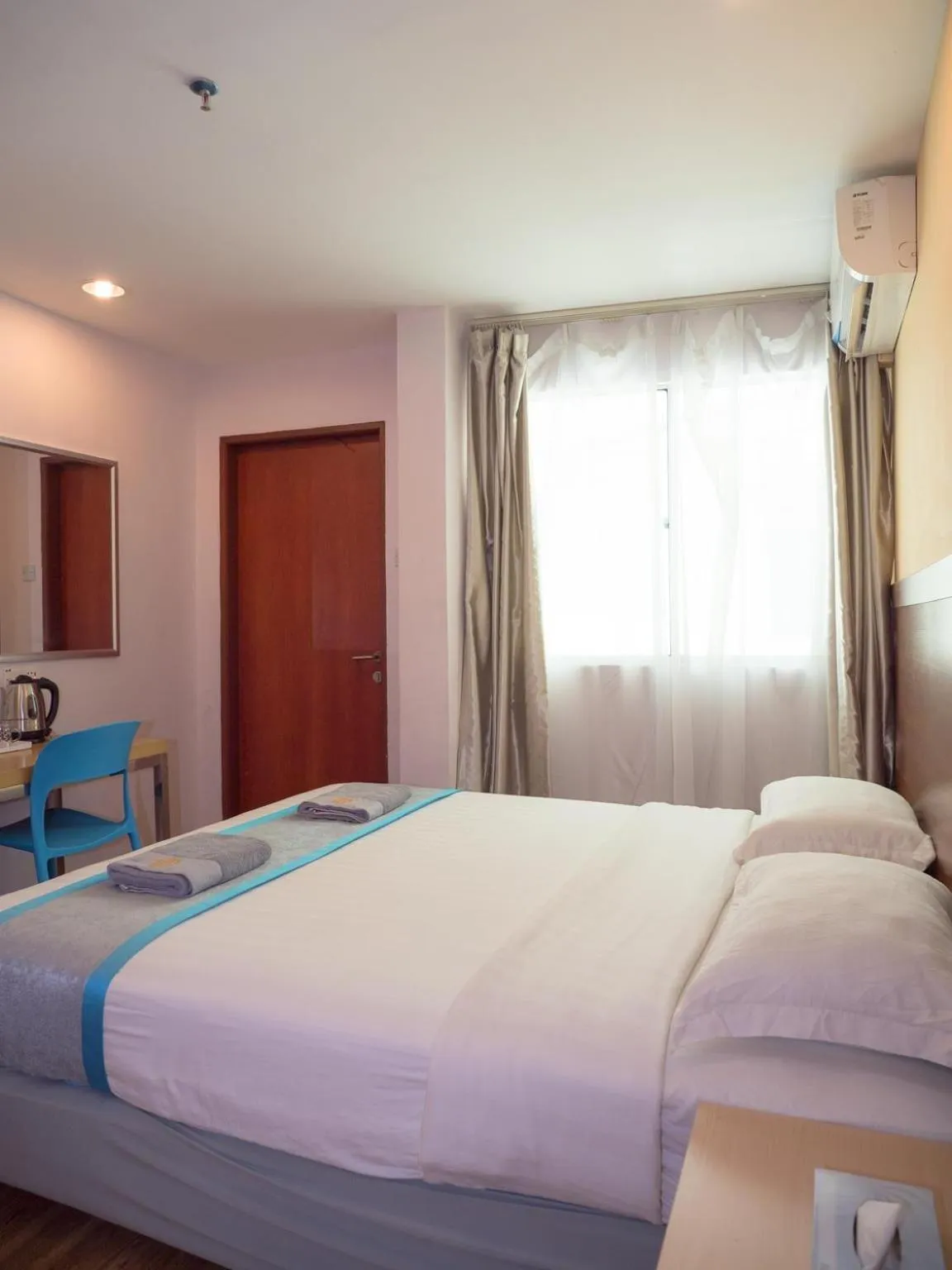 Superior King Room in TD Mutiara Hotel Semporna