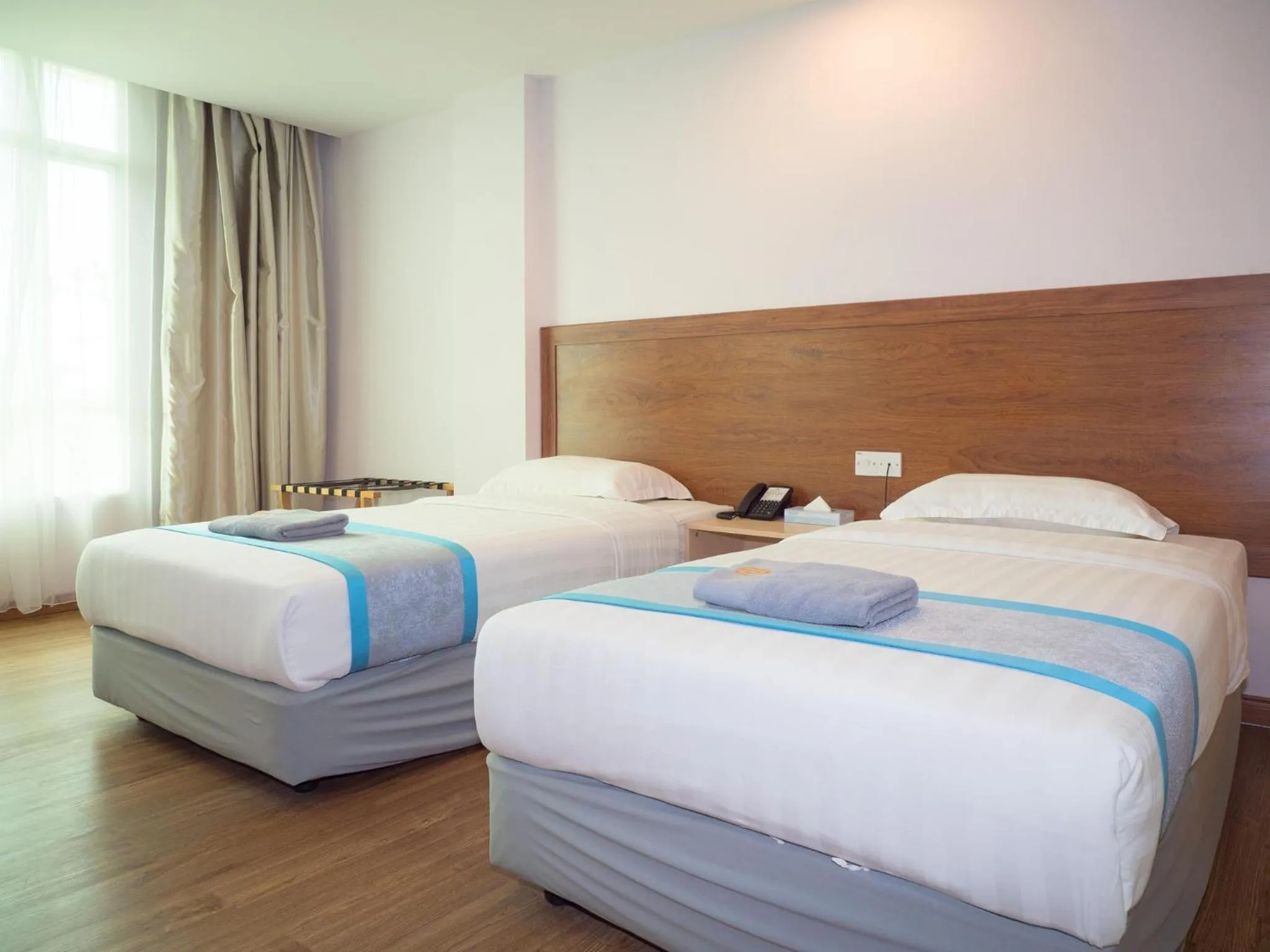 Superior Twin Room in TD Mutiara Hotel Semporna