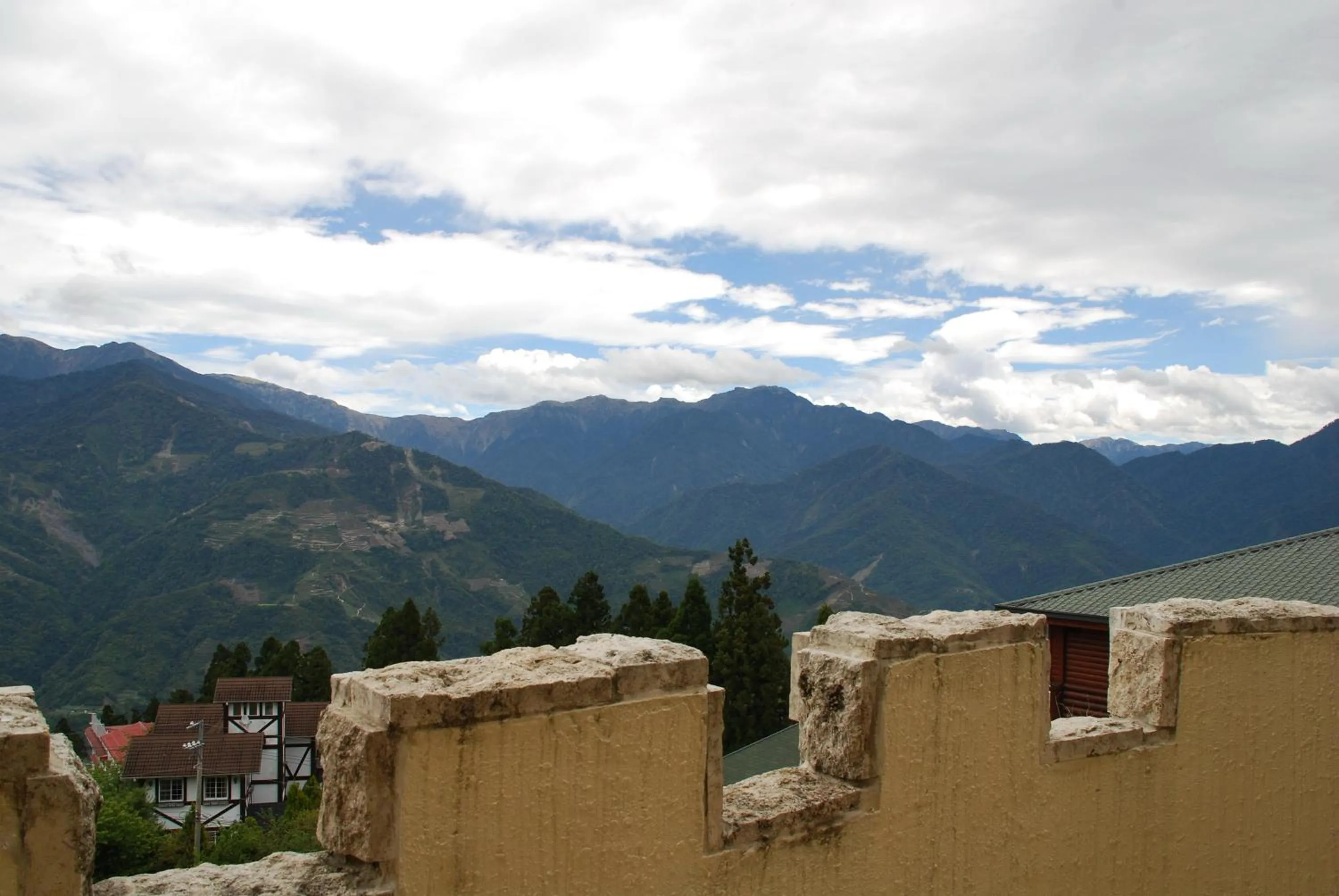 Family Room with Mountain View in Huis Ten Bosch