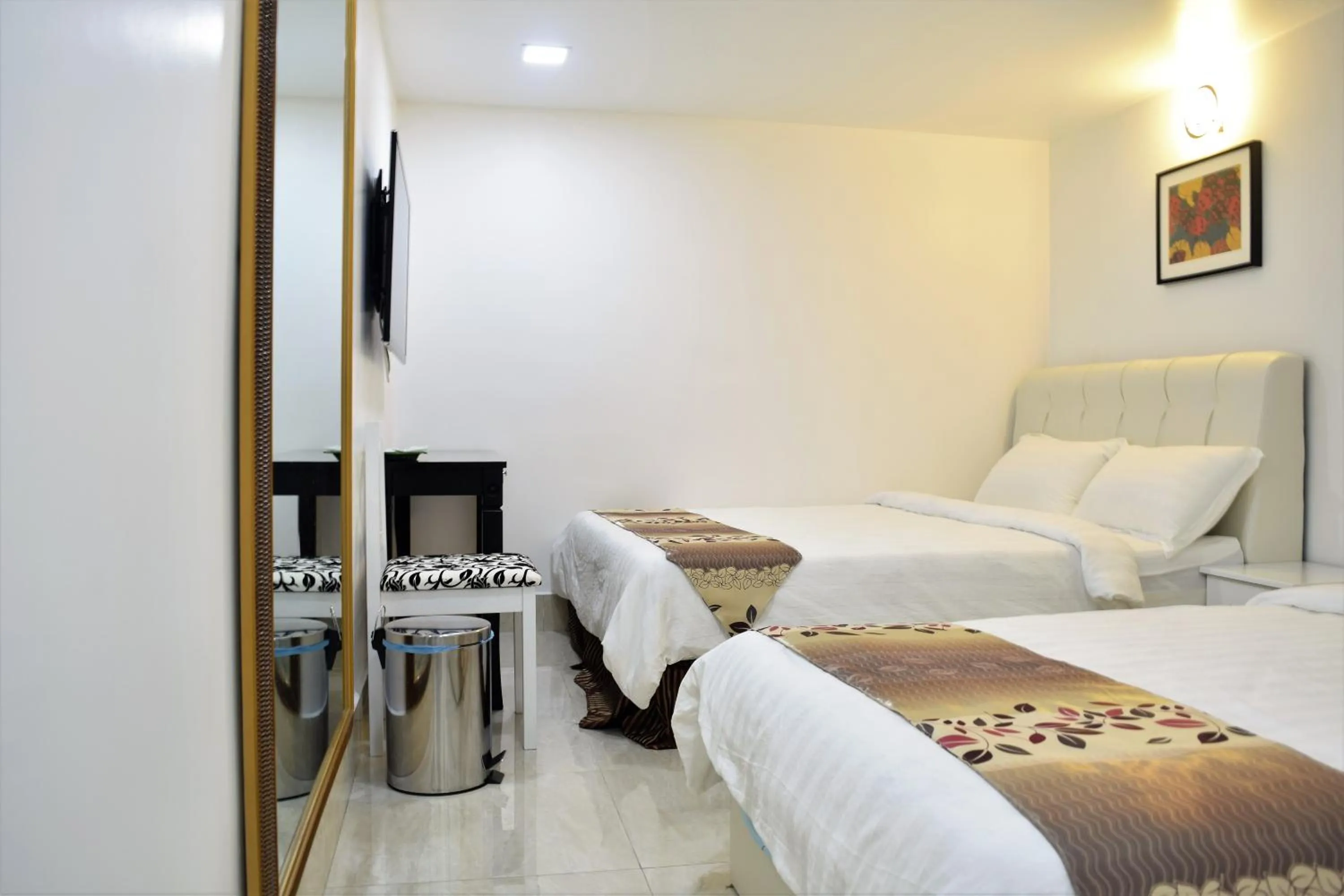 Superior Family Room in S Rose Hotel