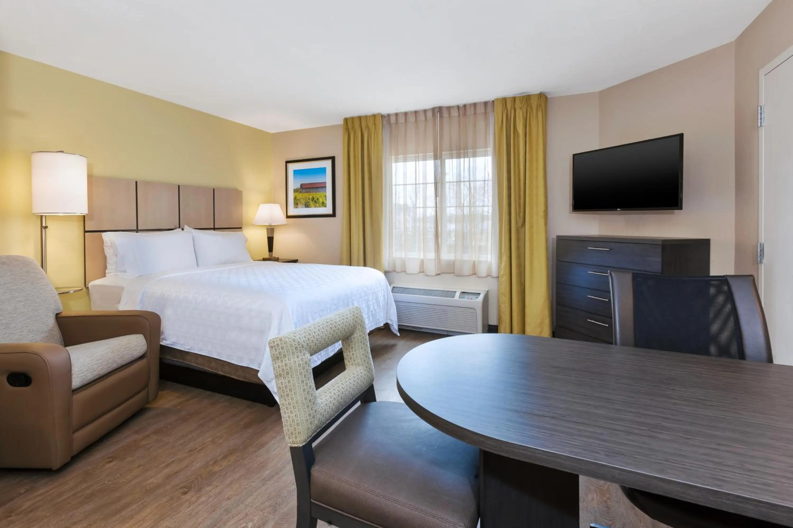 Studio Suite in Candlewood Suites Rocky Mount by IHG