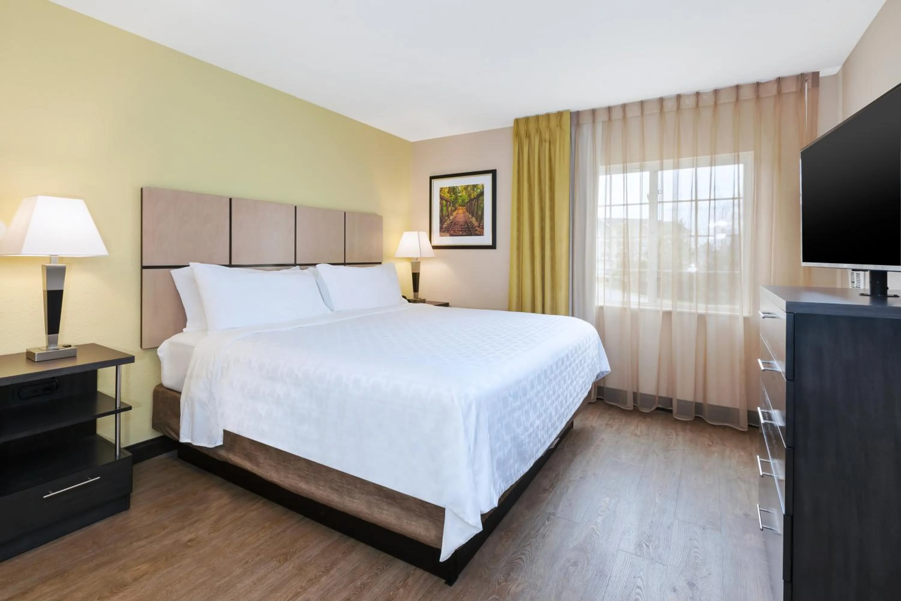 One-Bedroom Suite with King Bed Mobility Access Tub - Non-Smoking in Candlewood Suites Rocky Mount by IHG