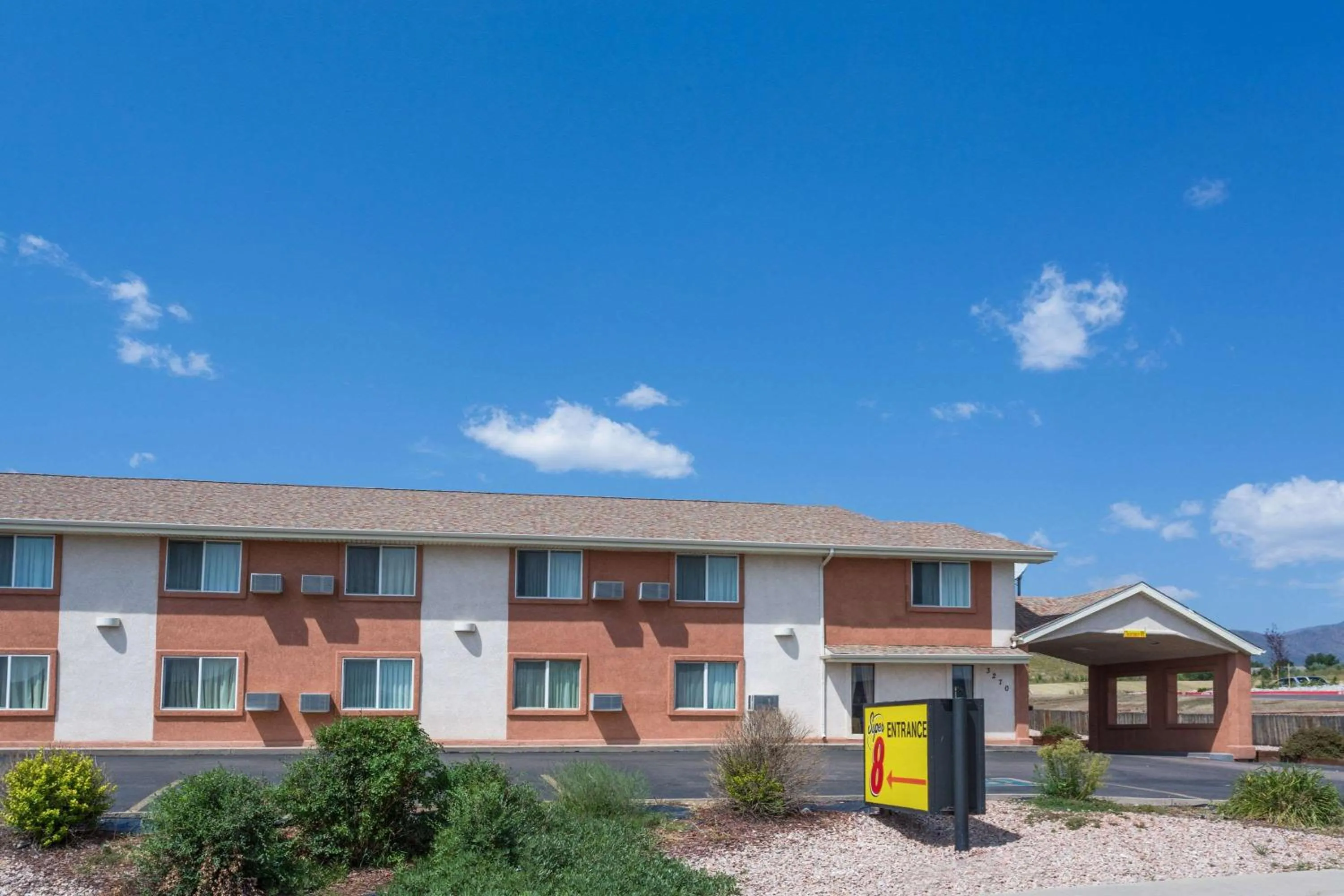 Property building in Super 8 by Wyndham Colorado Springs/Chestnut Street