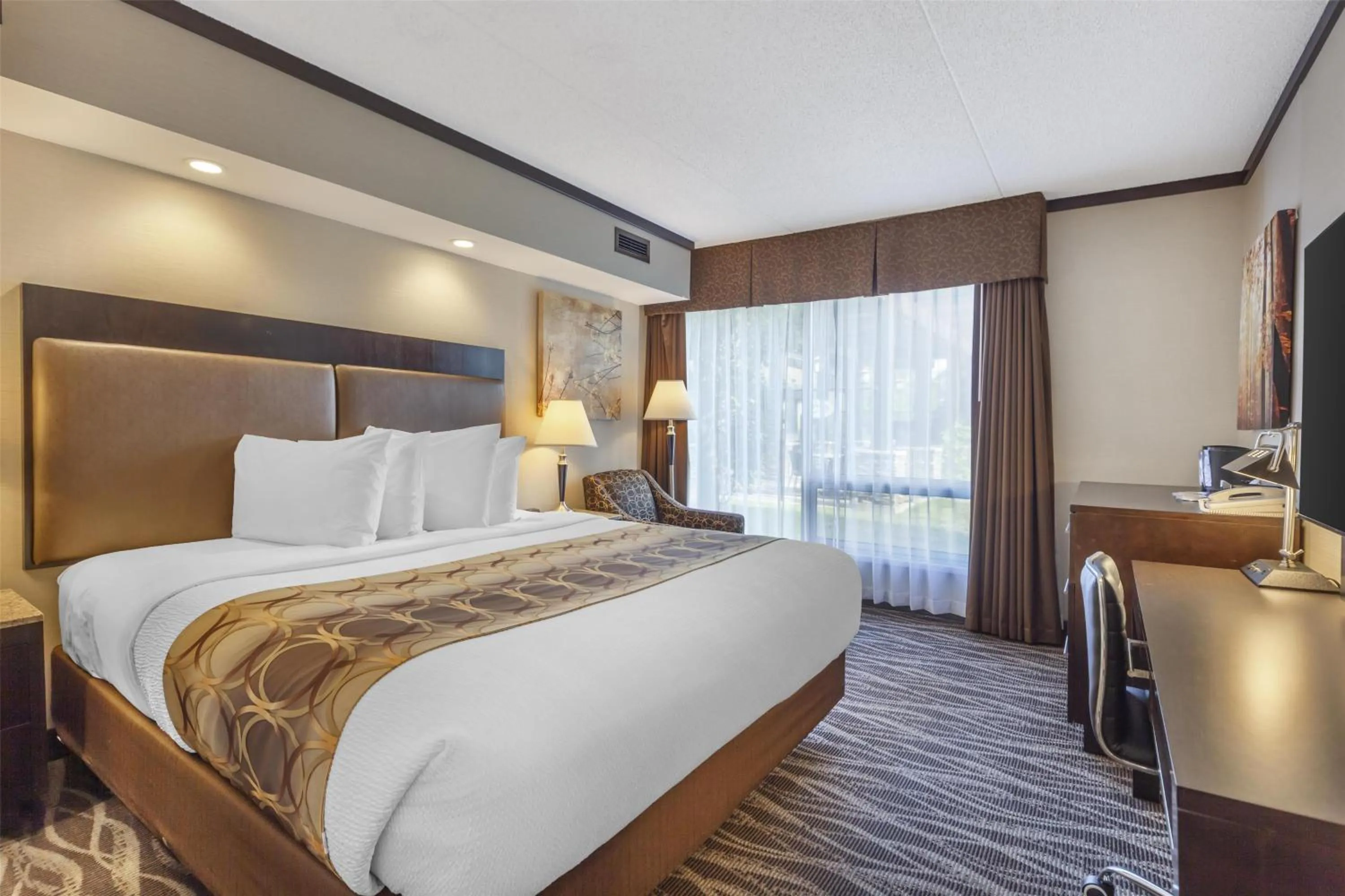 King Room - Non-Smoking in Best Western Wayside Inn