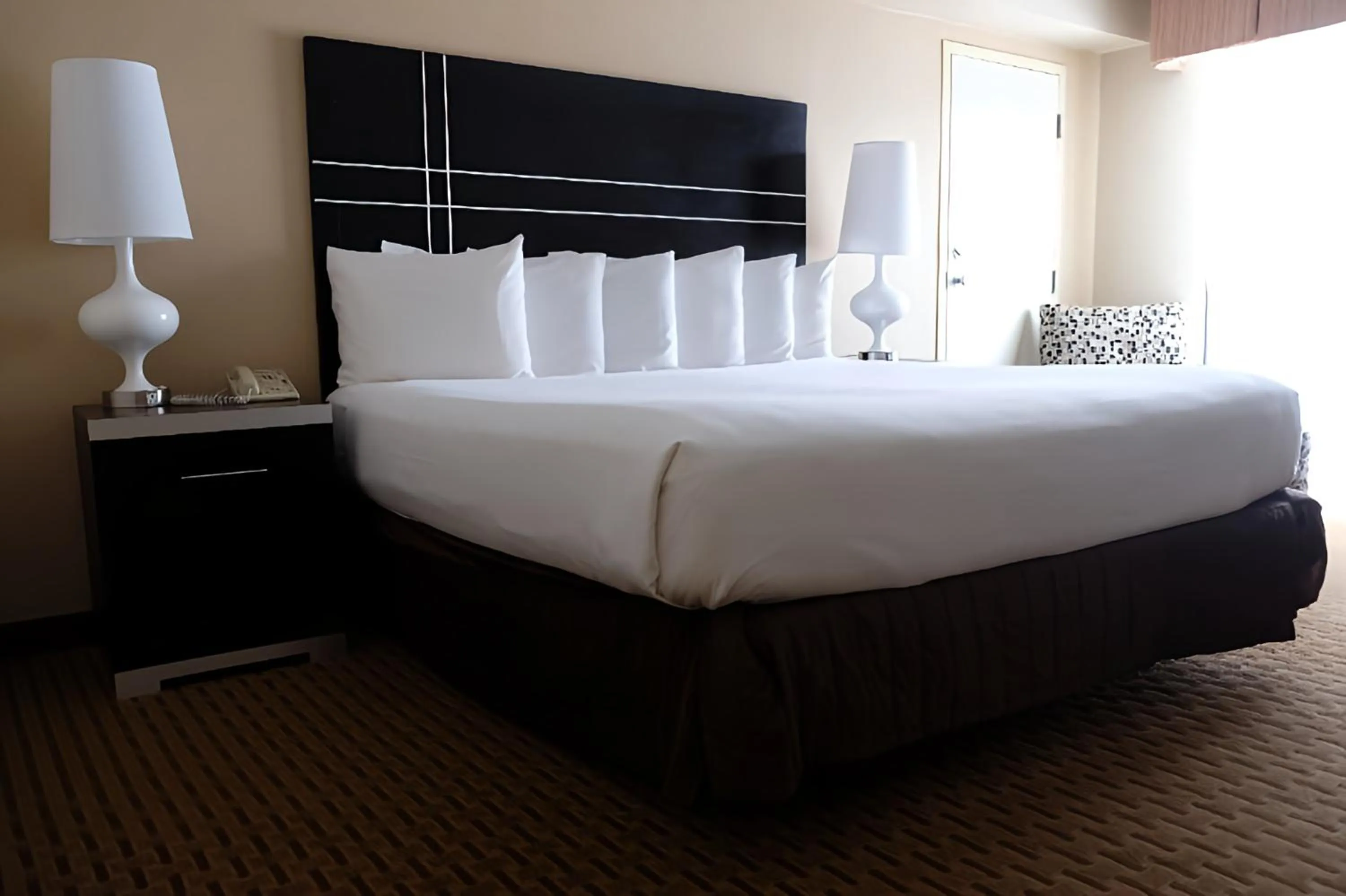 Standard Single Room - single occupancy in Chateau Resort & Conference Center