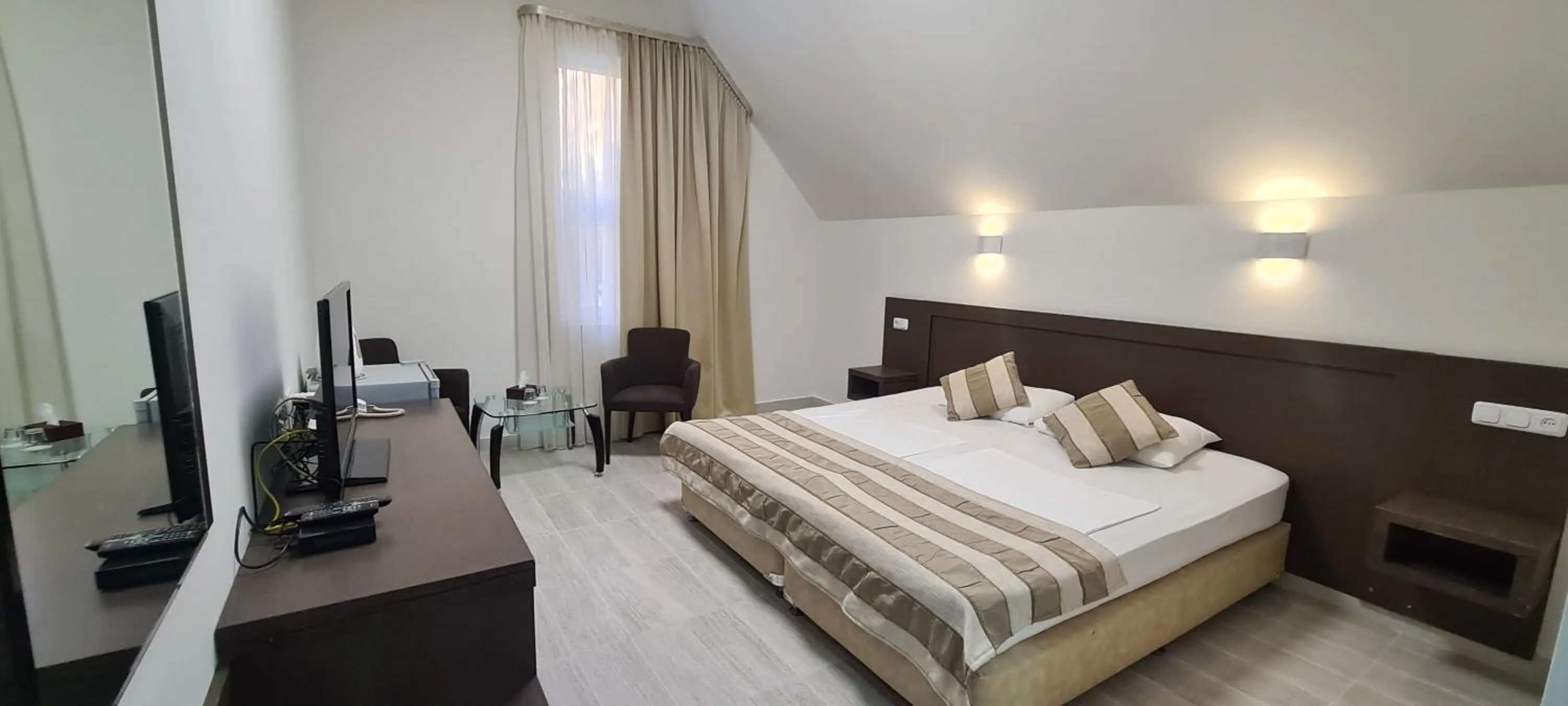 Standard Double Room in Yerevan Deluxe Hotel