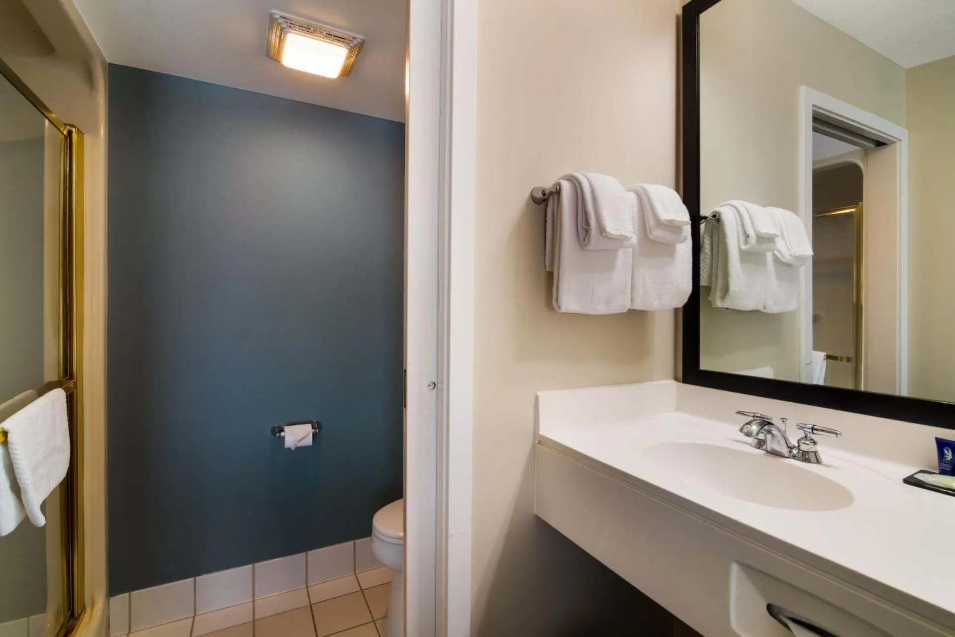 Queen Room - Non-Smoking in Garner Hotel Londonderry - Manchester by IHG