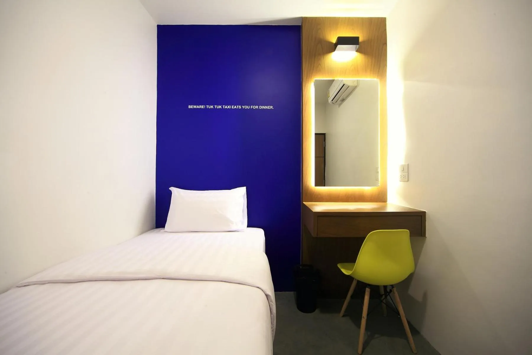 Single Room with Shared Bathroom in Tuk Tuk Hostel