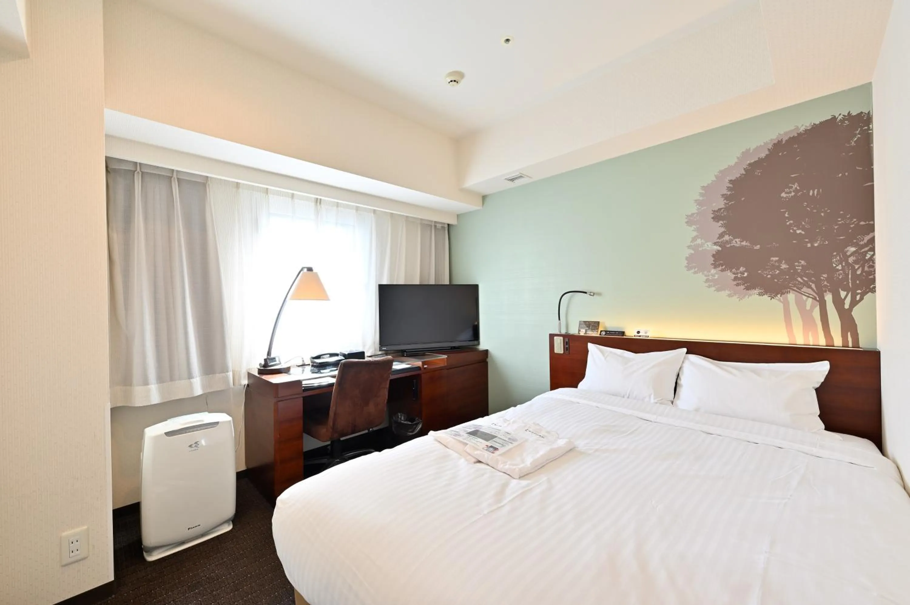 Double Room with Small Double Bed - single occupancy - Smoking in Hotel Keihan Sapporo