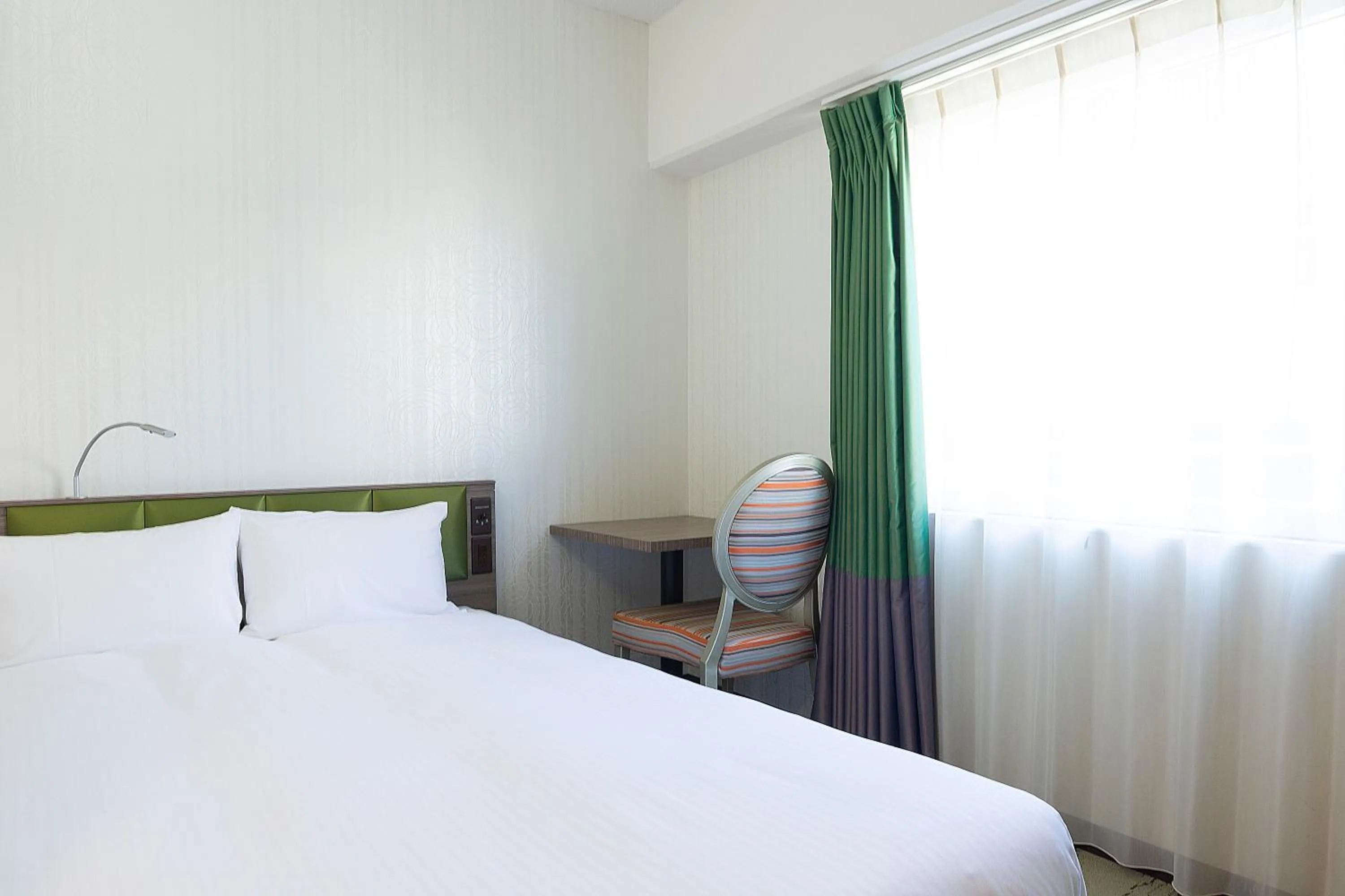 Double Room with Small Double Bed - Smoking in Hotel Keihan Tenmabashi