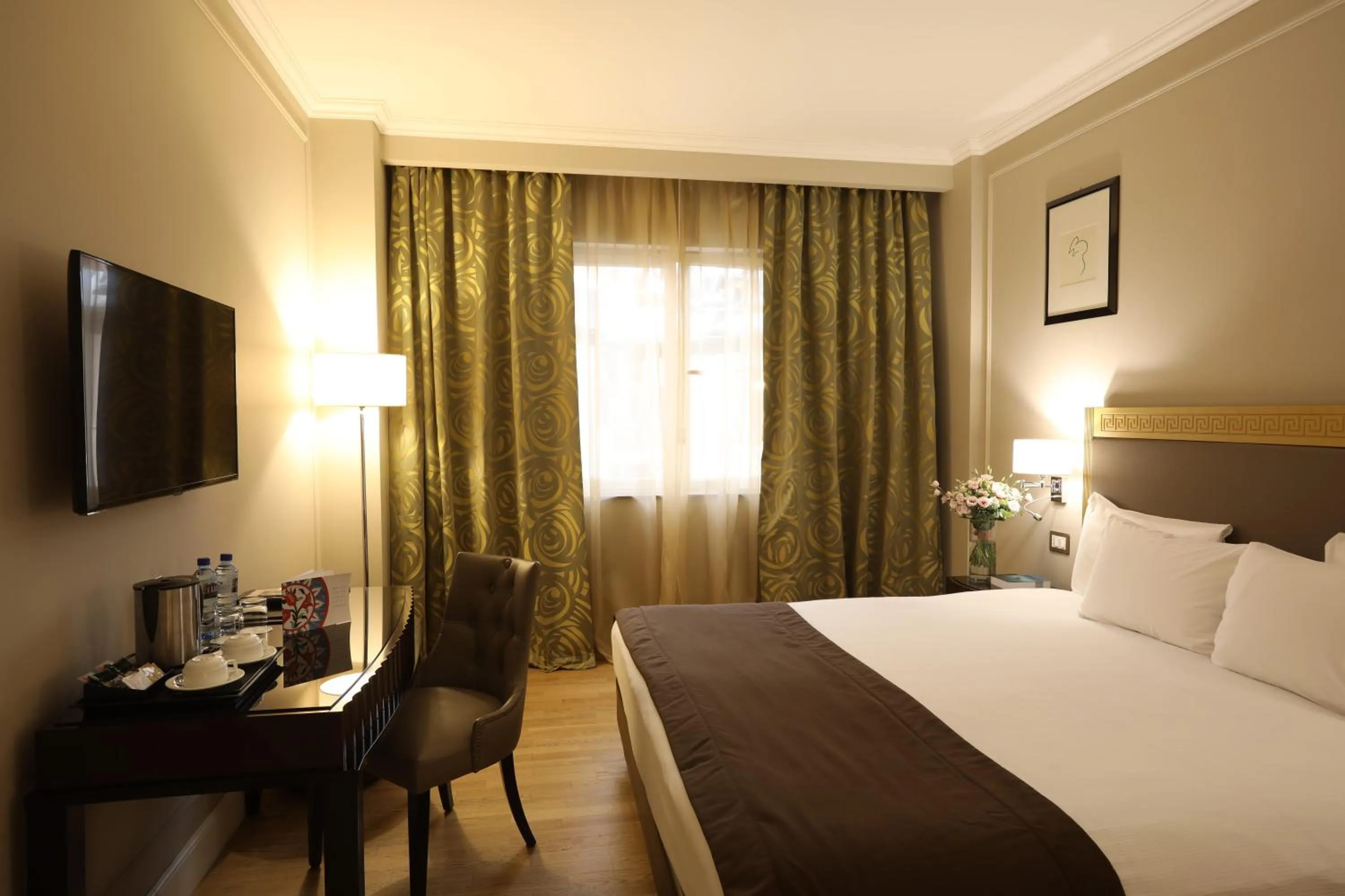 Classic King Room - single occupancy in Grand Hotel Yerevan - Small Luxury Hotels of the World